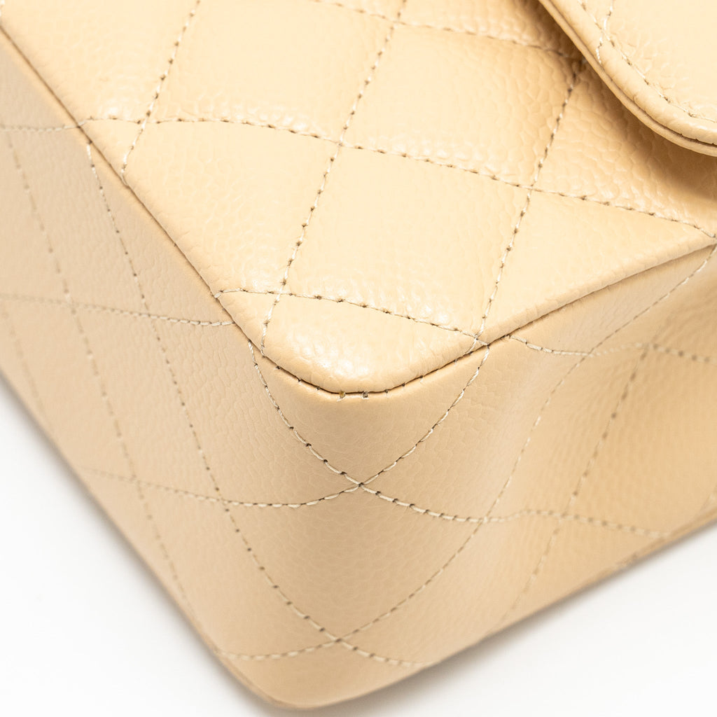 CHANEL MEDIUM CLASSIC DOUBLE FLAP BAG CAVIAR BEIGE GHW