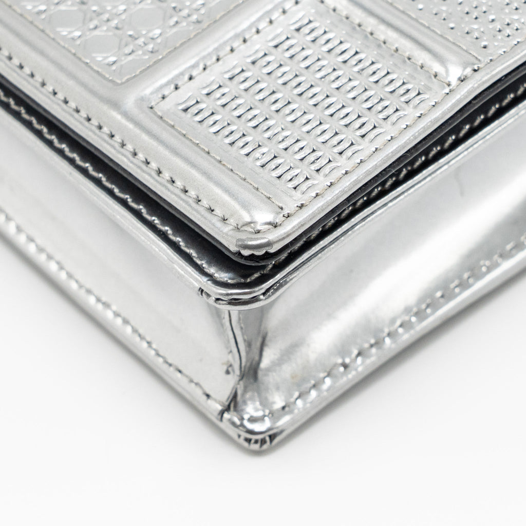DIOR DIORAMA WALLET ON CHAIN CALFSKIN SILVER SHW