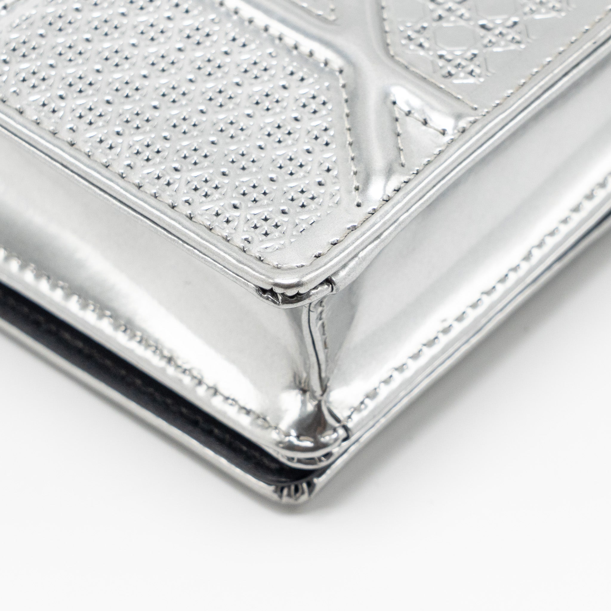 DIOR DIORAMA WALLET ON CHAIN CALFSKIN SILVER SHW