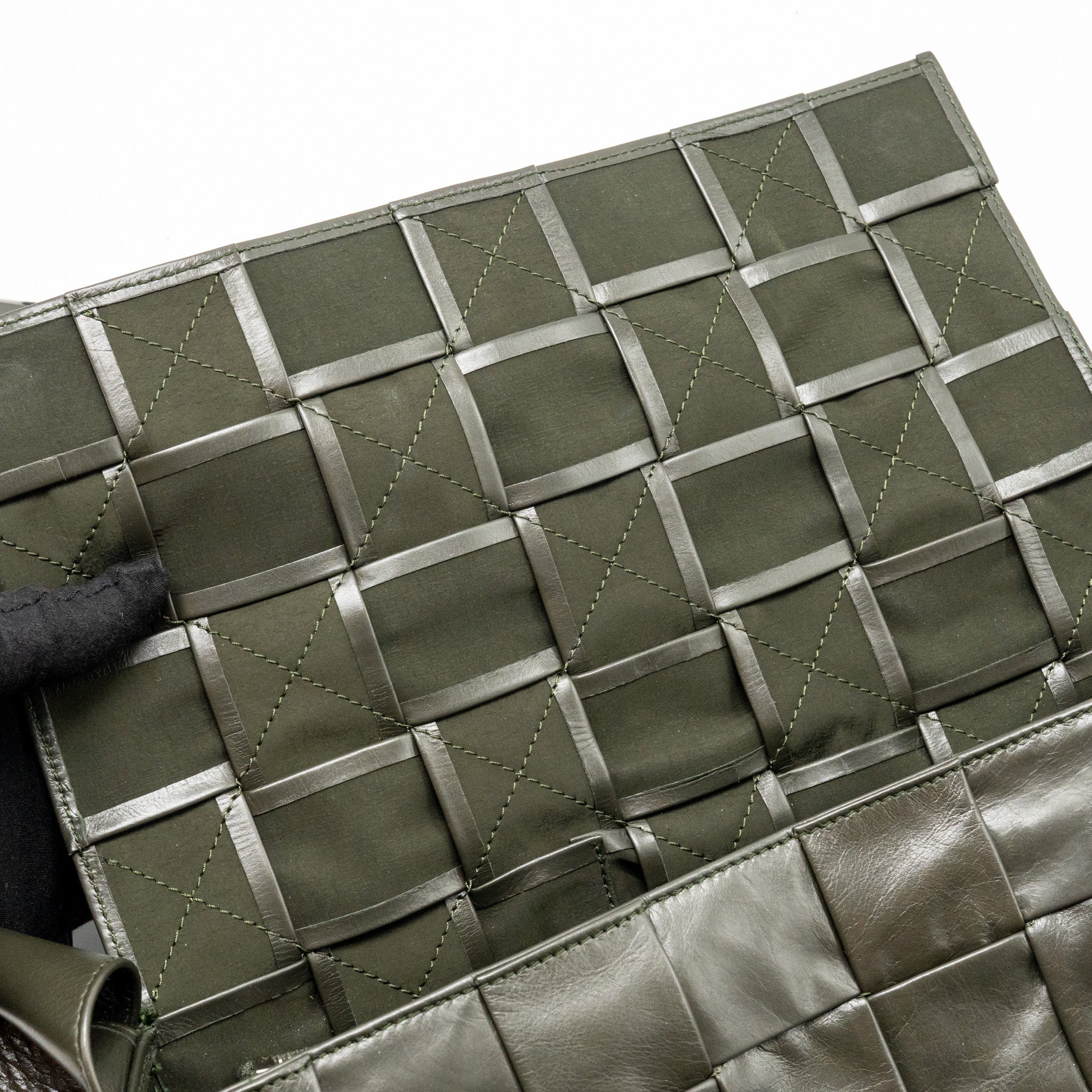 BOTTEGA VENETA CASSETTE CROSSBODY BAG LAMBSKIN DARK GREEN RUTHENIUM SHW