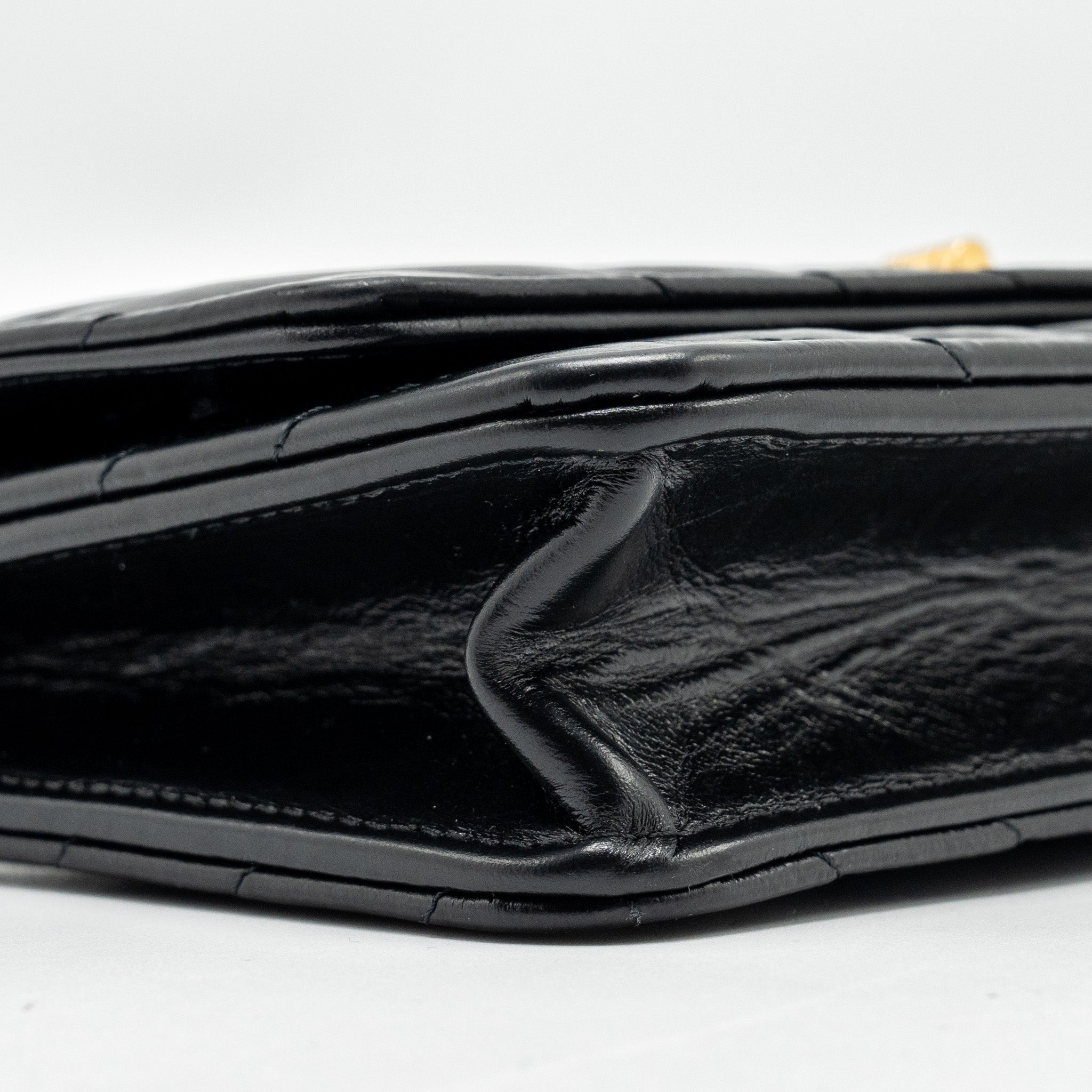 CHANEL CHEVRON 2.55 REISSUE WALLET ON CHAIN AGED CALFSKIN BLACK GHW (MICROCHIP)