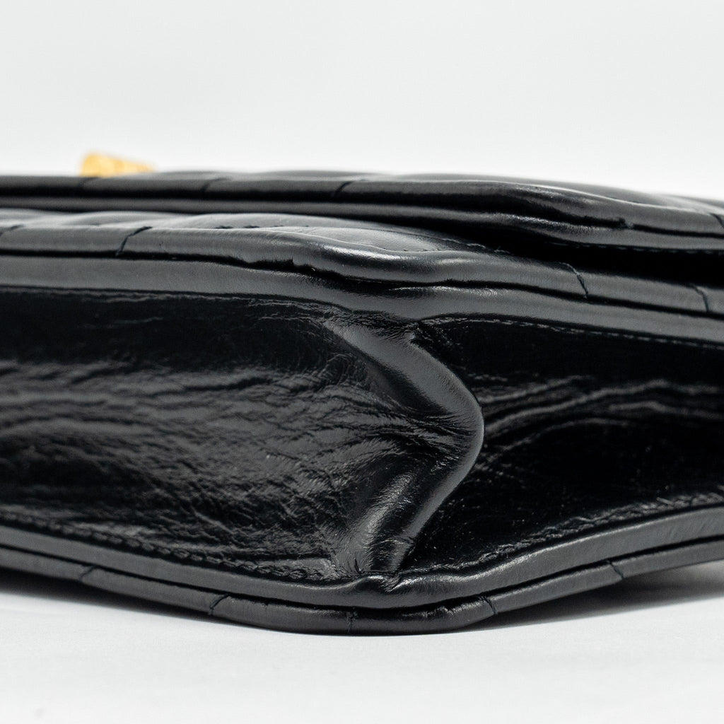 CHANEL CHEVRON 2.55 REISSUE WALLET ON CHAIN AGED CALFSKIN BLACK GHW (MICROCHIP)