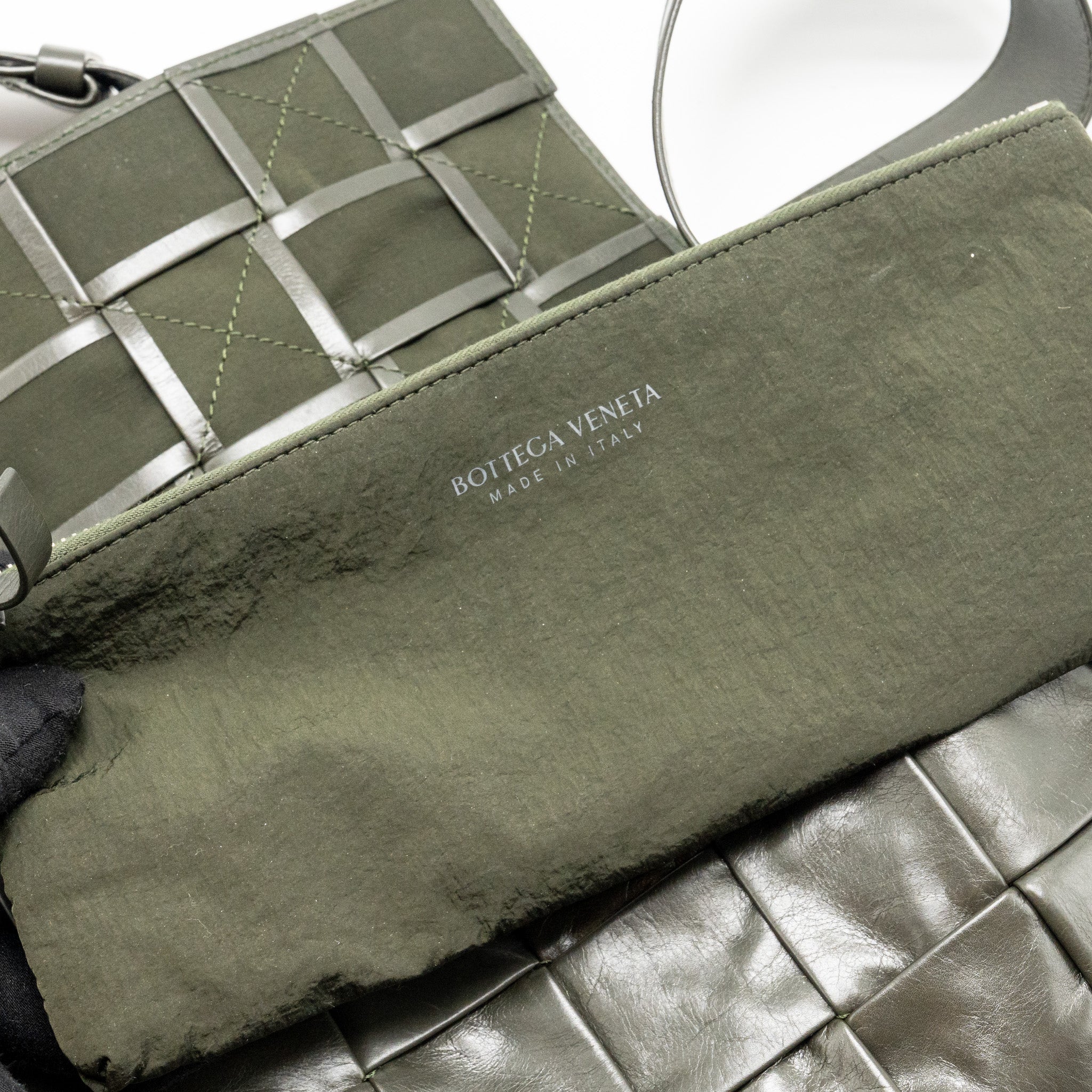 BOTTEGA VENETA CASSETTE CROSSBODY BAG LAMBSKIN DARK GREEN RUTHENIUM SHW