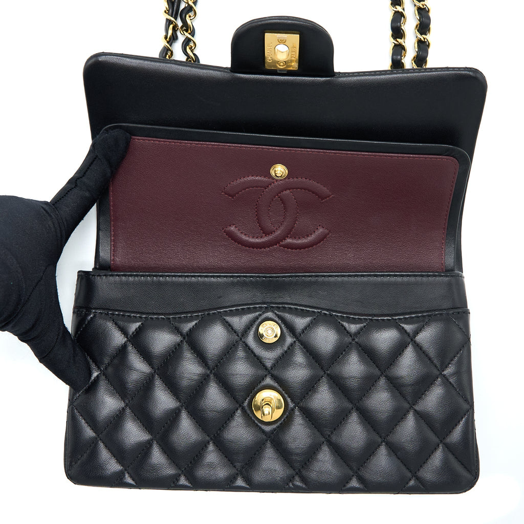 CHANEL SMALL CLASSIC DOUBLE FLAP BAG LAMBSKIN BLACK GHW (MICROCHIP)
