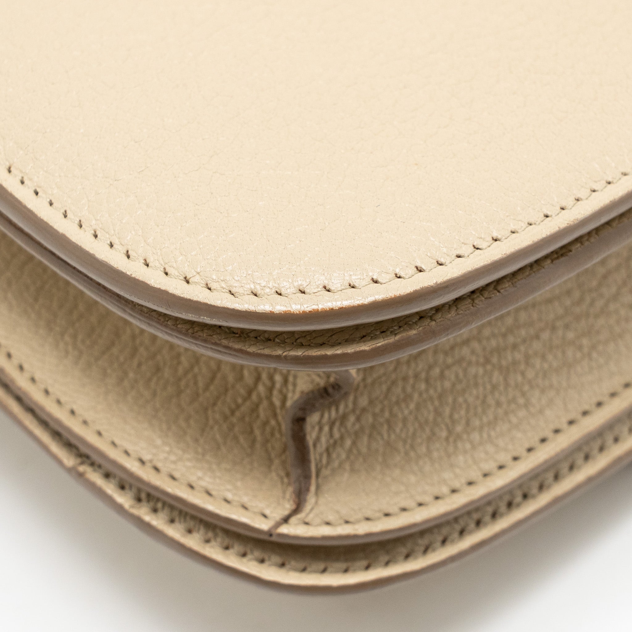 CELINE MEDIUM CLASSIC BOX BAG GOATSKIN BEIGE GHW