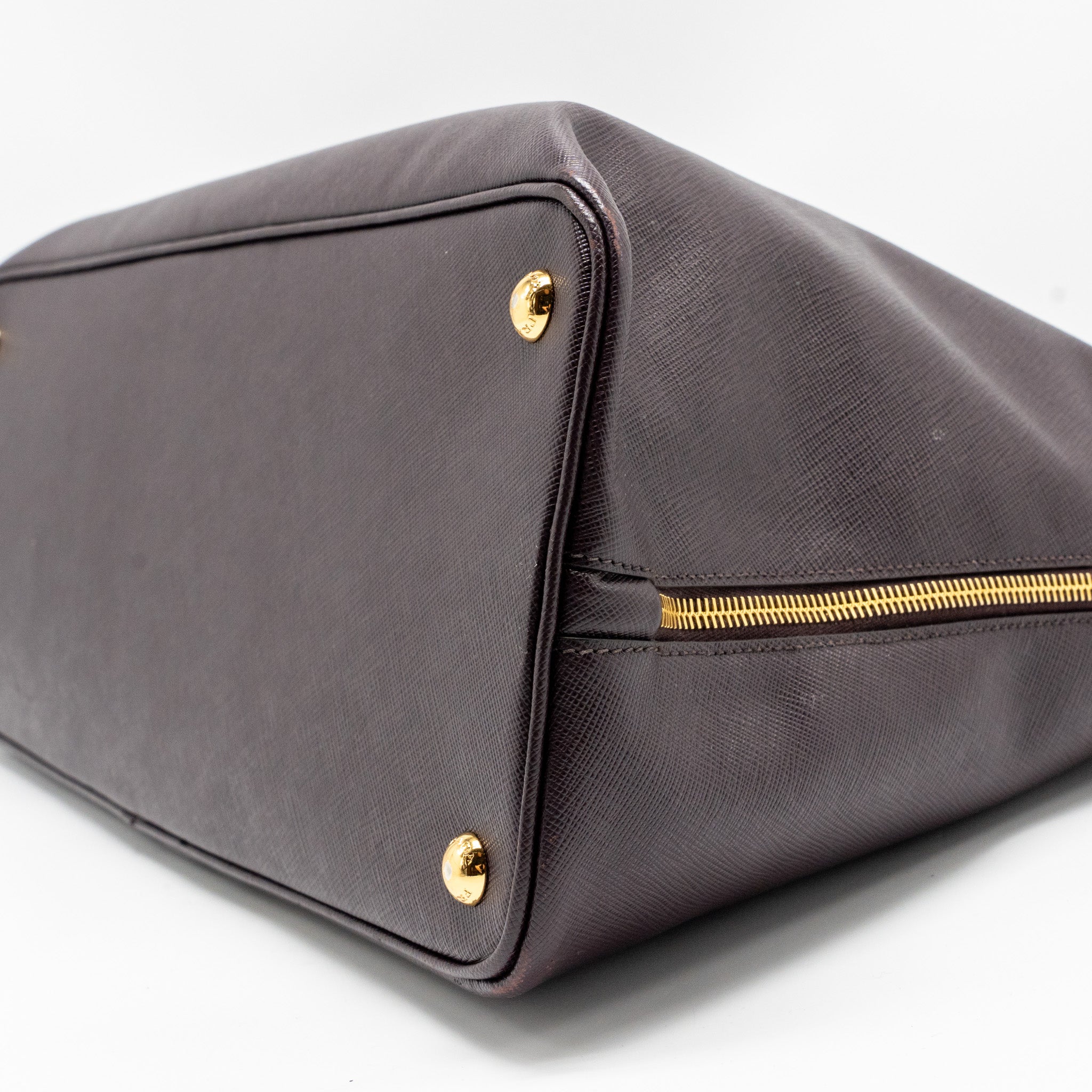 PRADA SAFFIANO VERNICE PROMENADE LARGE DOME TOTE BAG LEATHER MOGANO GHW