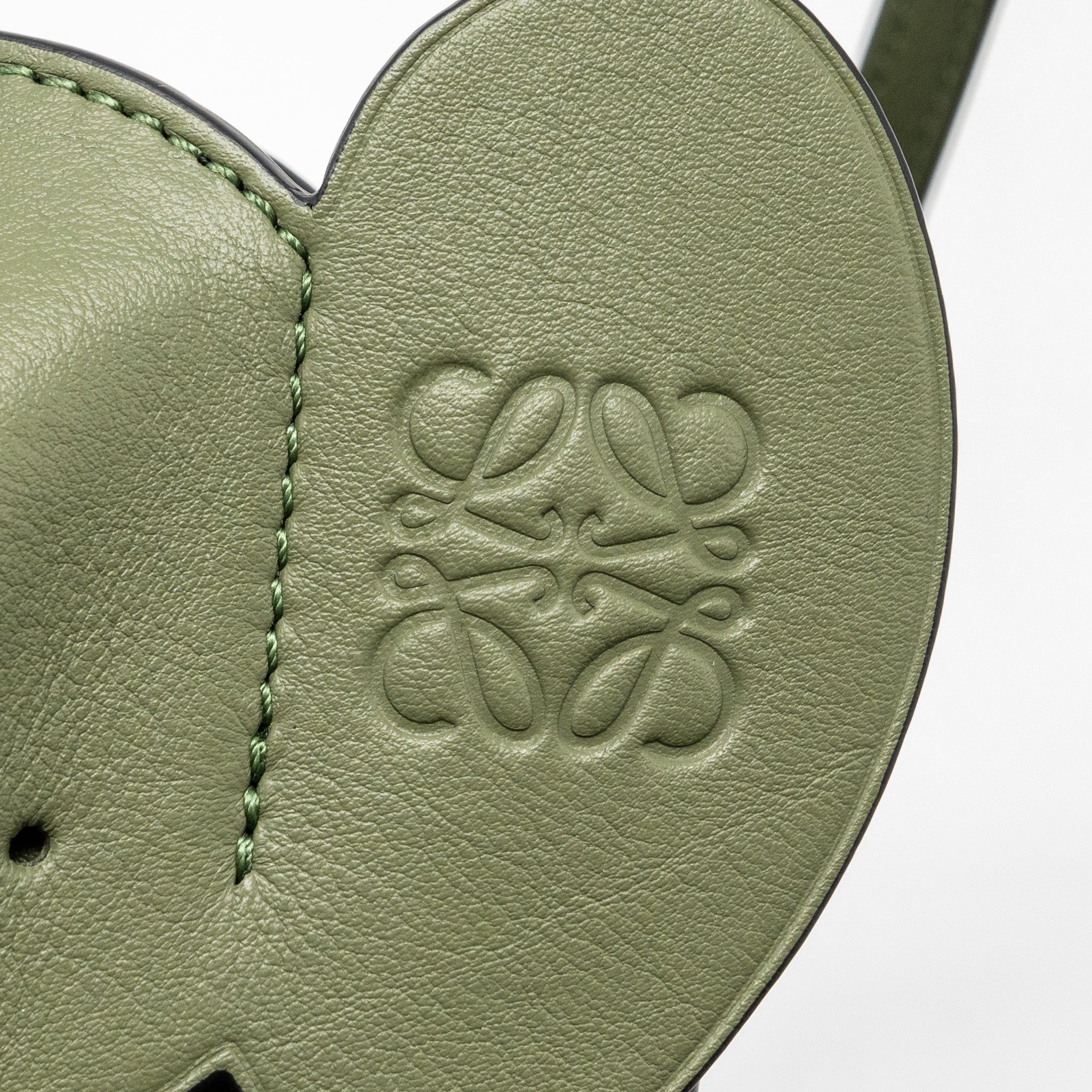 LOEWE ELEPHANT POCKET CALFSKIN AVOCADO GREEN