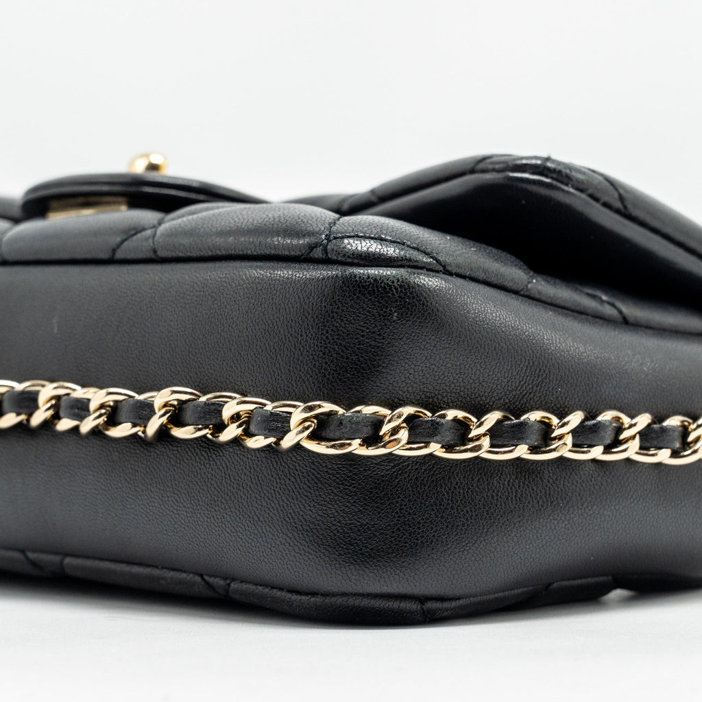 CHANEL PEARL CHAIN QUILTED FLAP BAG LAMBSKIN BLACK GHW