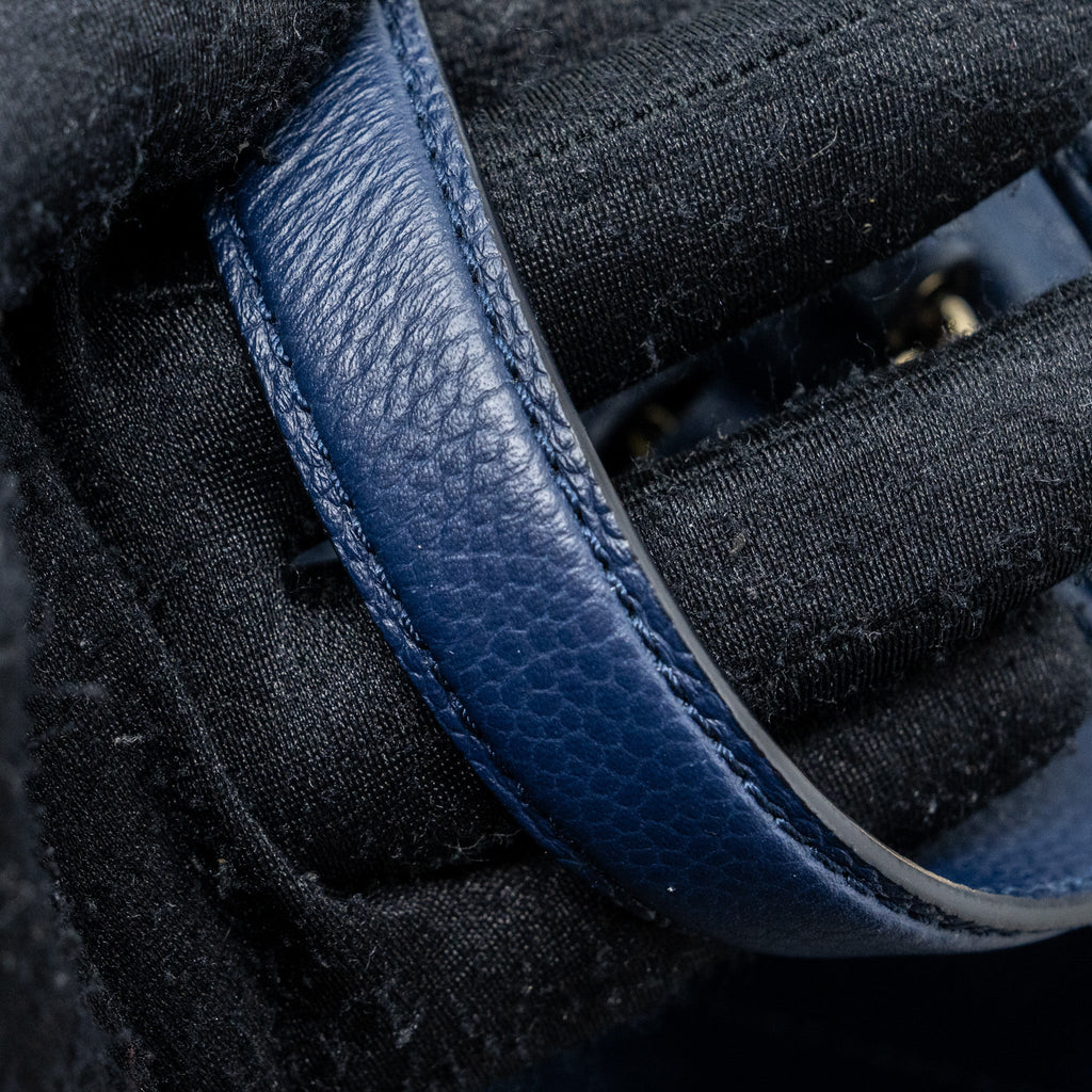 CHANEL DRAWSTRING BACKPACK LAMBSKIN / GRAINED CALFSKIN DARK BLUE LGHW