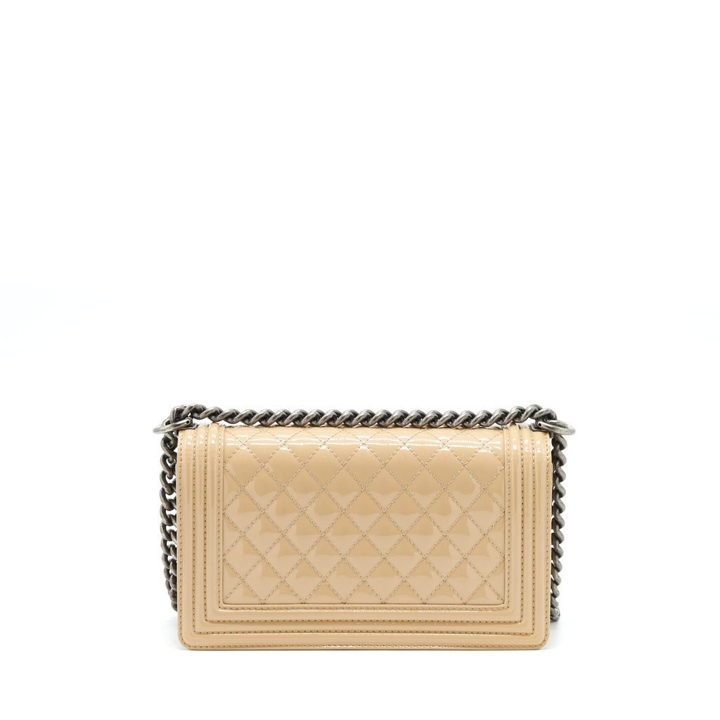 CHANEL MEDIUM BOY PATENT LIGHT BEIGE RUTHENIUM SLIVER HARDWARE