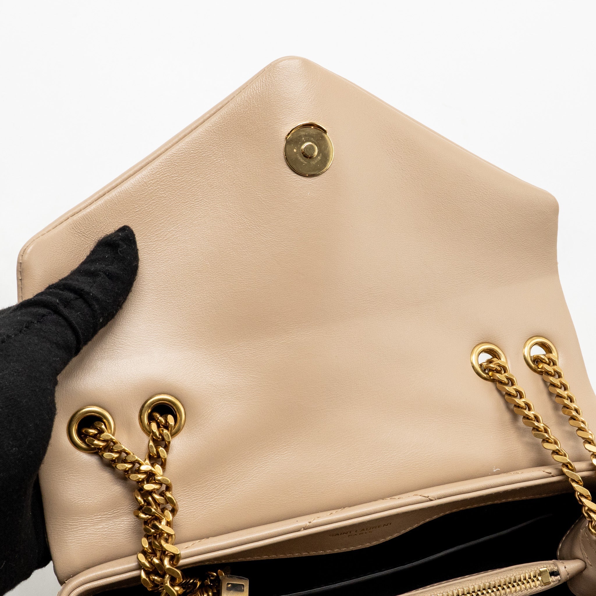 SAINT LAURENT / YSL SMALL LOU LOU SHOULDER BAG CALFSKIN BEIGE GHW