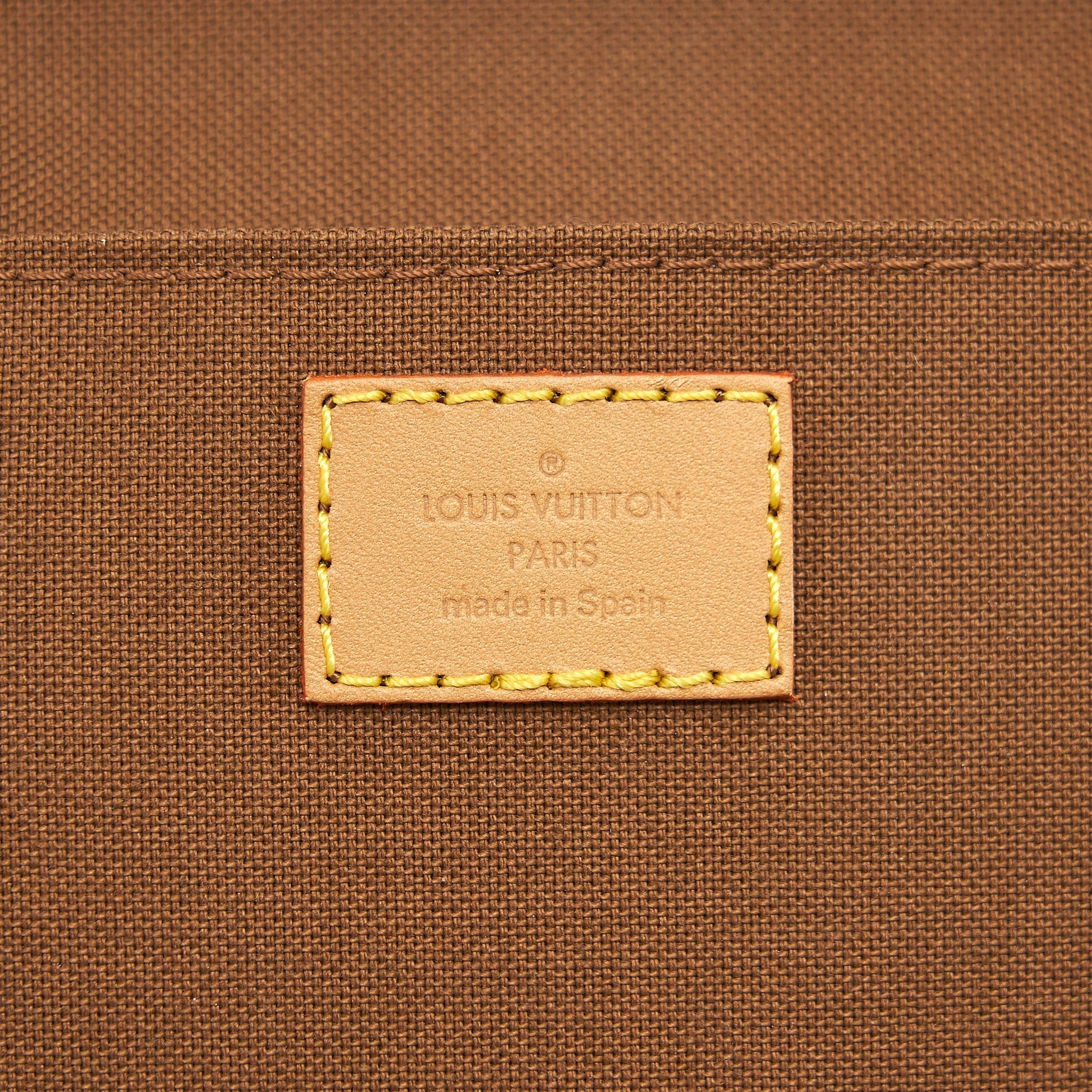 LOUIS VUITTON PETIT SAC PLAT IN MONOGRAM