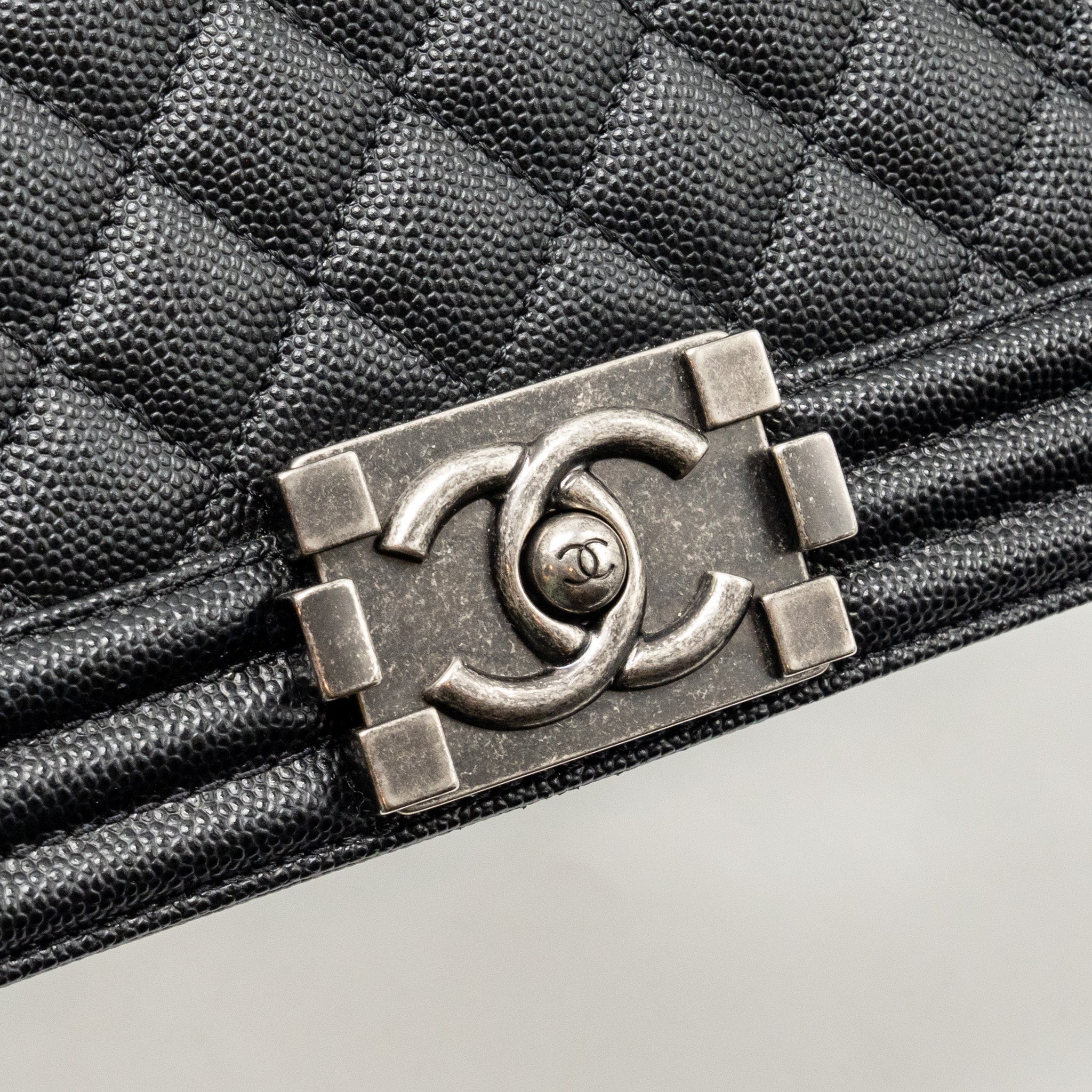 CHANEL MEDIUM BOY BAG CAVIAR BLACK RUTHENIUM HARDWARE