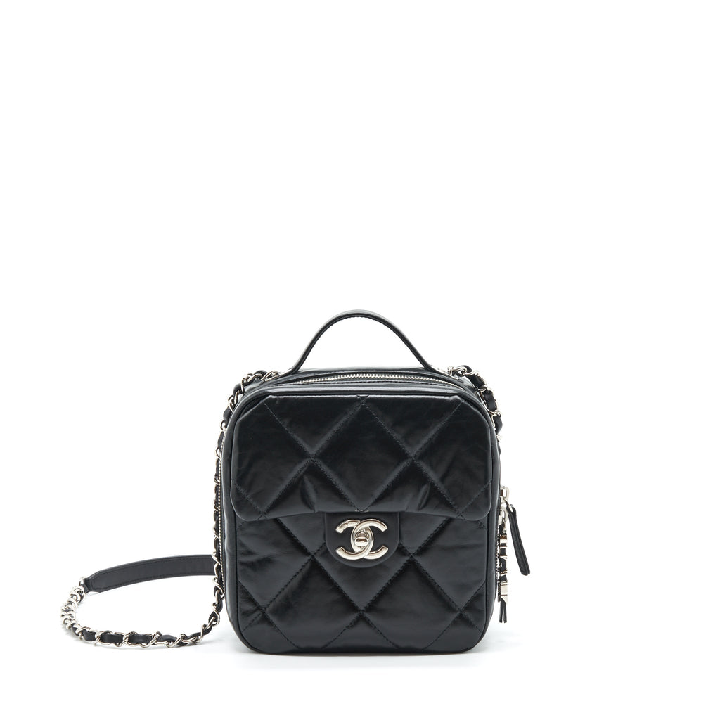 CHANEL QUILTED VERTICAL TOP HANDLE BAG CALFSKIN BLACK SHW