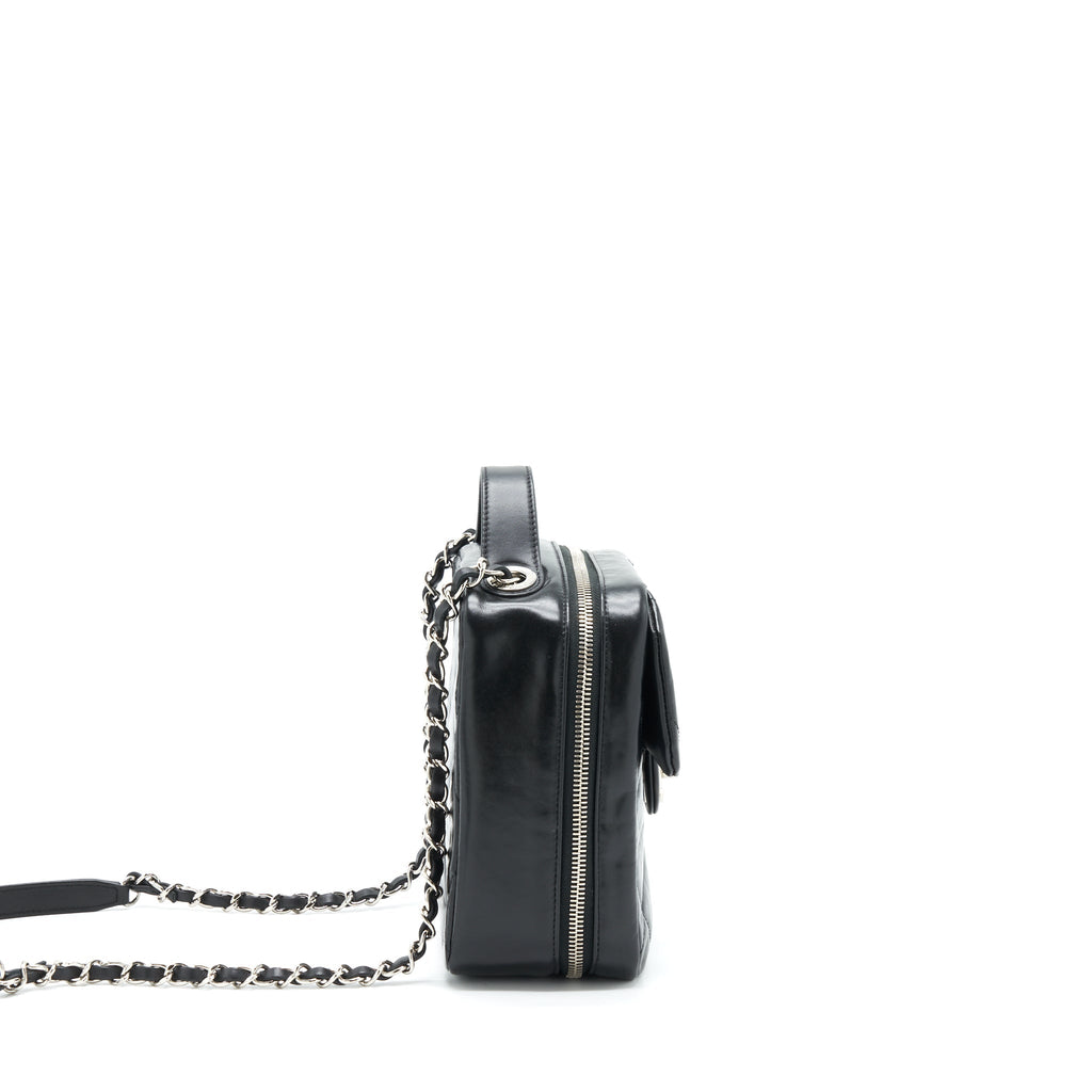 CHANEL QUILTED VERTICAL TOP HANDLE BAG CALFSKIN BLACK SHW
