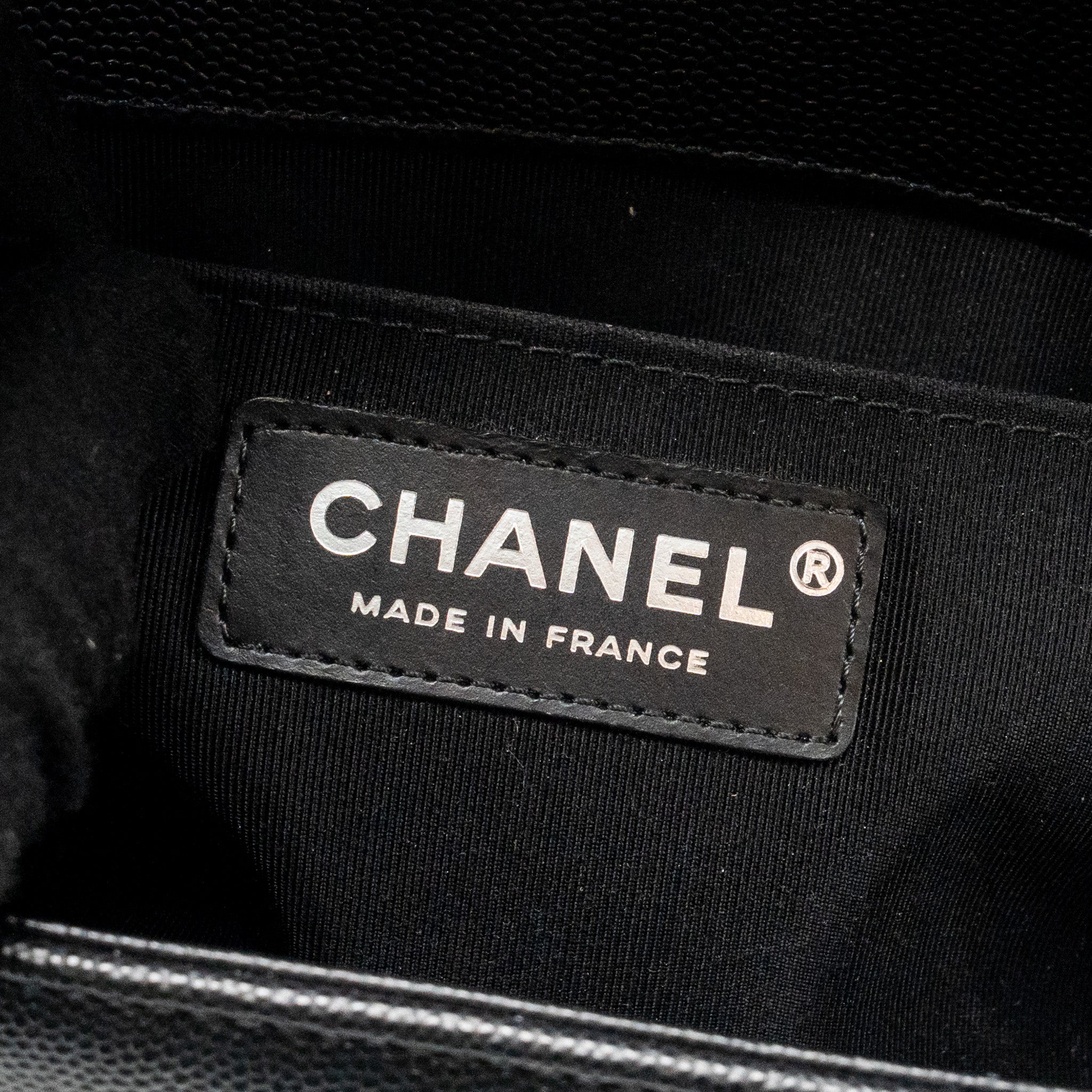 CHANEL MEDIUM BOY BAG CAVIAR BLACK RUTHENIUM HARDWARE