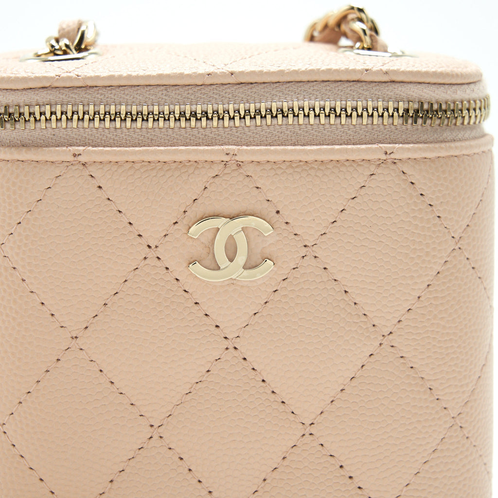 CHANEL 22C LIGHT BEIGE CAVIAR VERTICAL VANITY WITH CHAIN LGHW