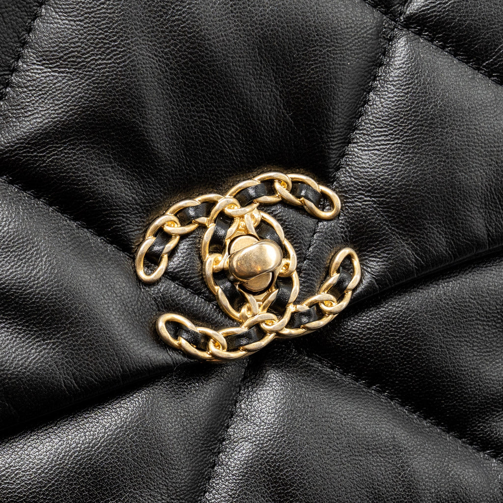 CHANEL LARGE 19 BAG GOATSKIN BLACK GHW