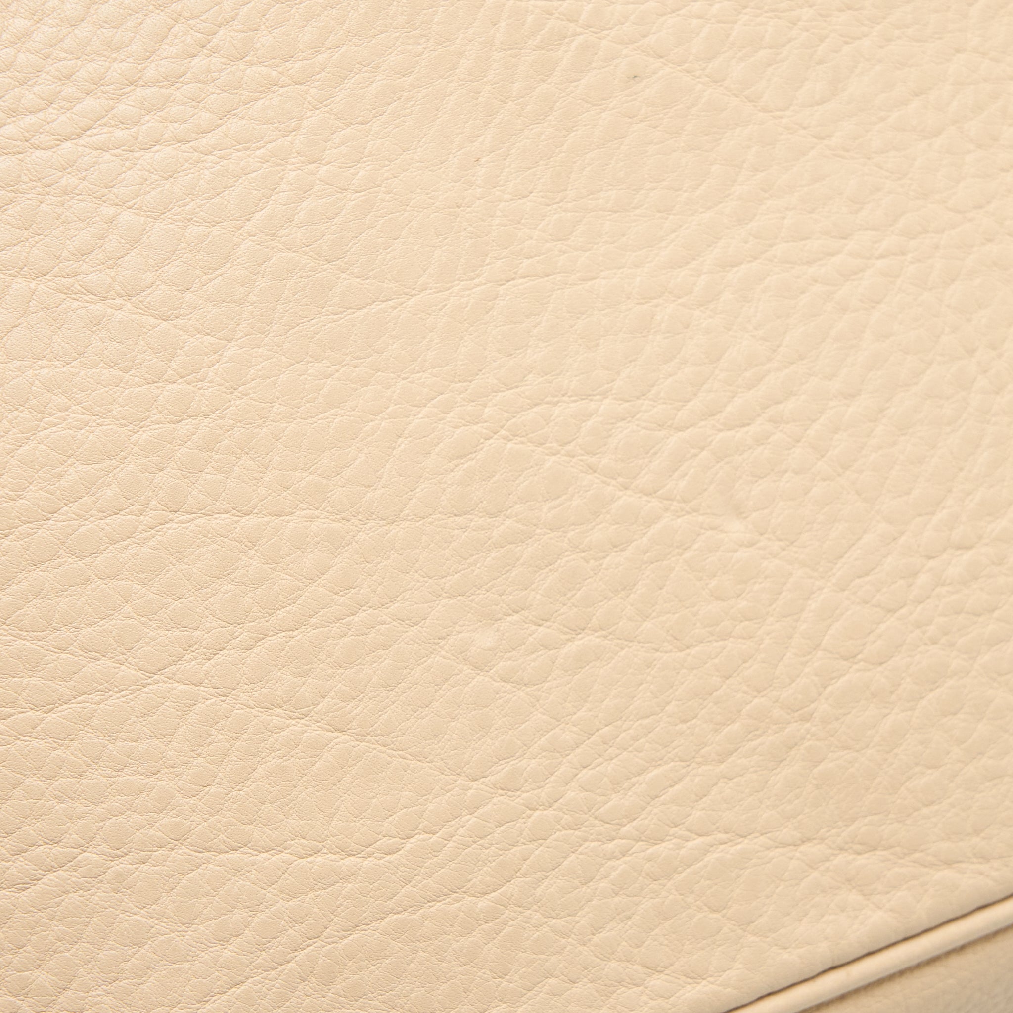LOUIS VUITTON MAHINA HINA SHOULDER BAG BEIGE GHW