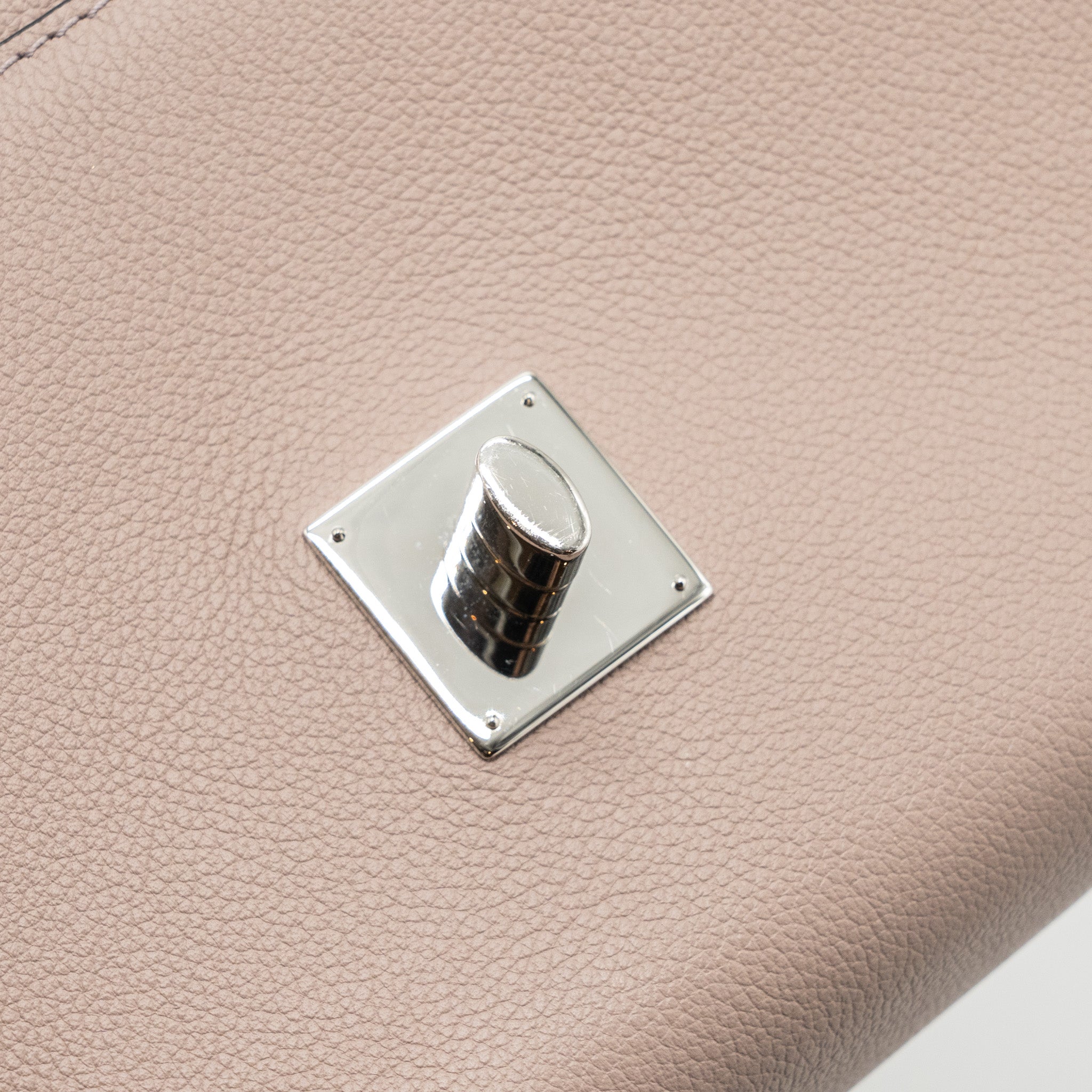 LOUIS VUITTON LOCK ME II BB CALFSKIN MULTICOLOR SHW