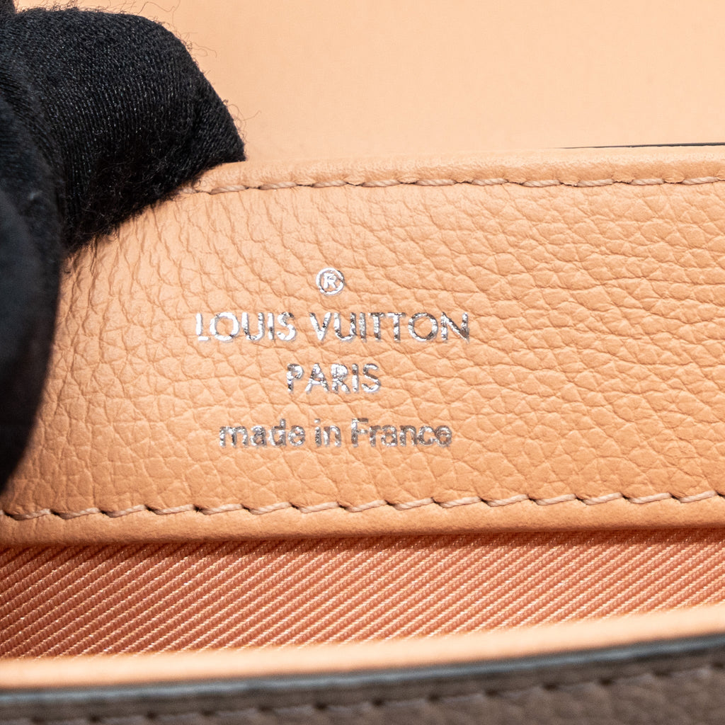 LOUIS VUITTON LOCK ME II BB CALFSKIN MULTICOLOR SHW