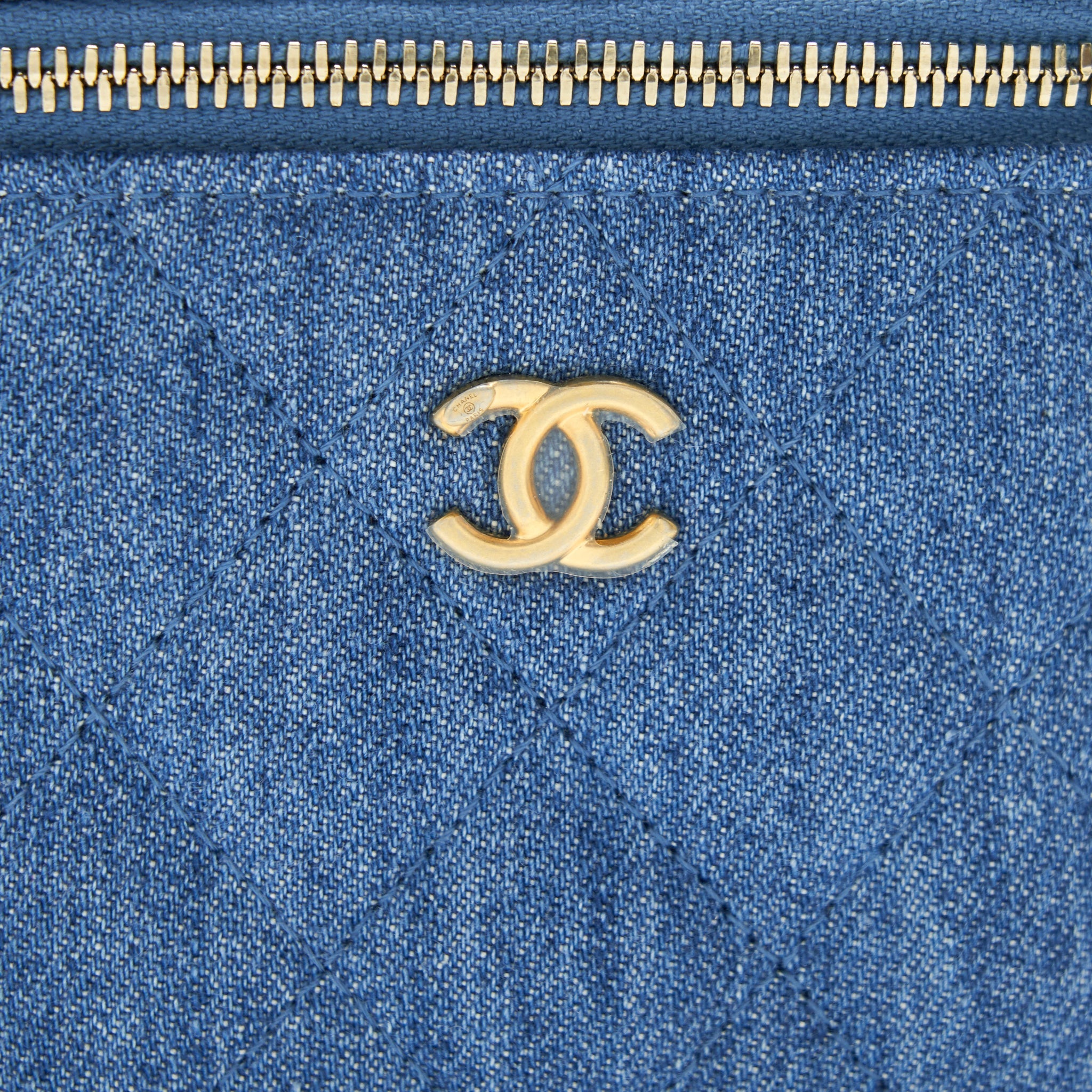 CHANEL 22C PEARL CRUSH MINI VANITY WITH CHAIN DENIM GHW