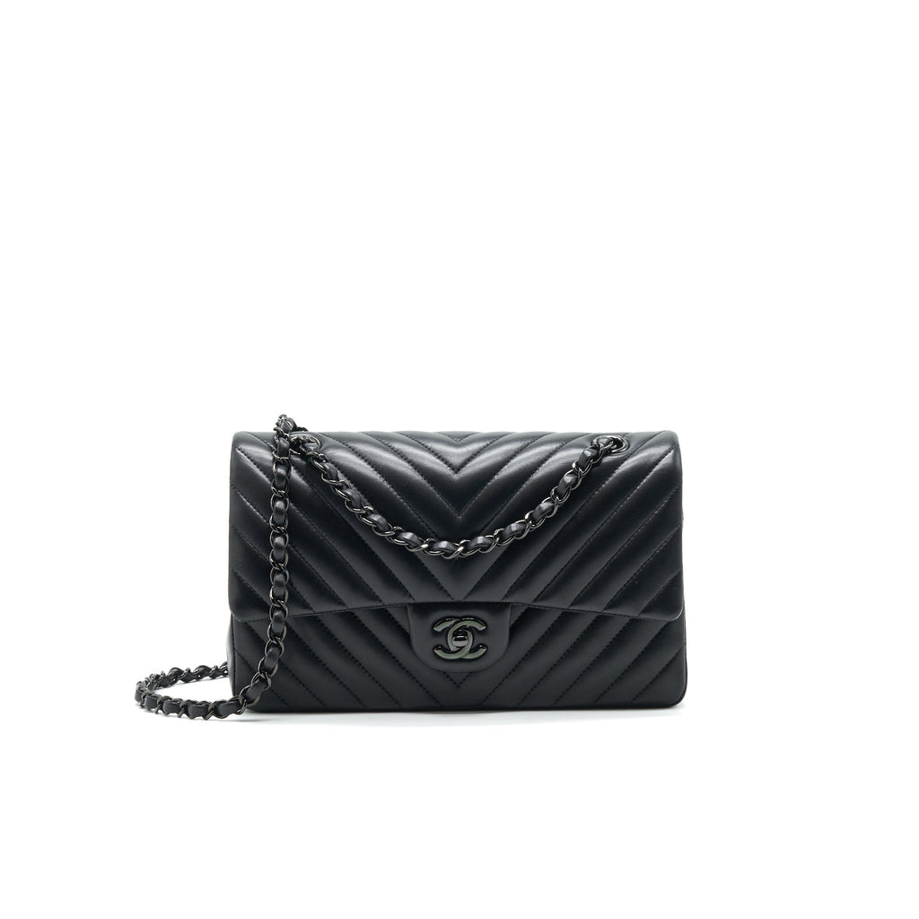 CHANEL CHEVRON MEDIUM CLASSIC DOUBLE FLAP BAG SO BLACK