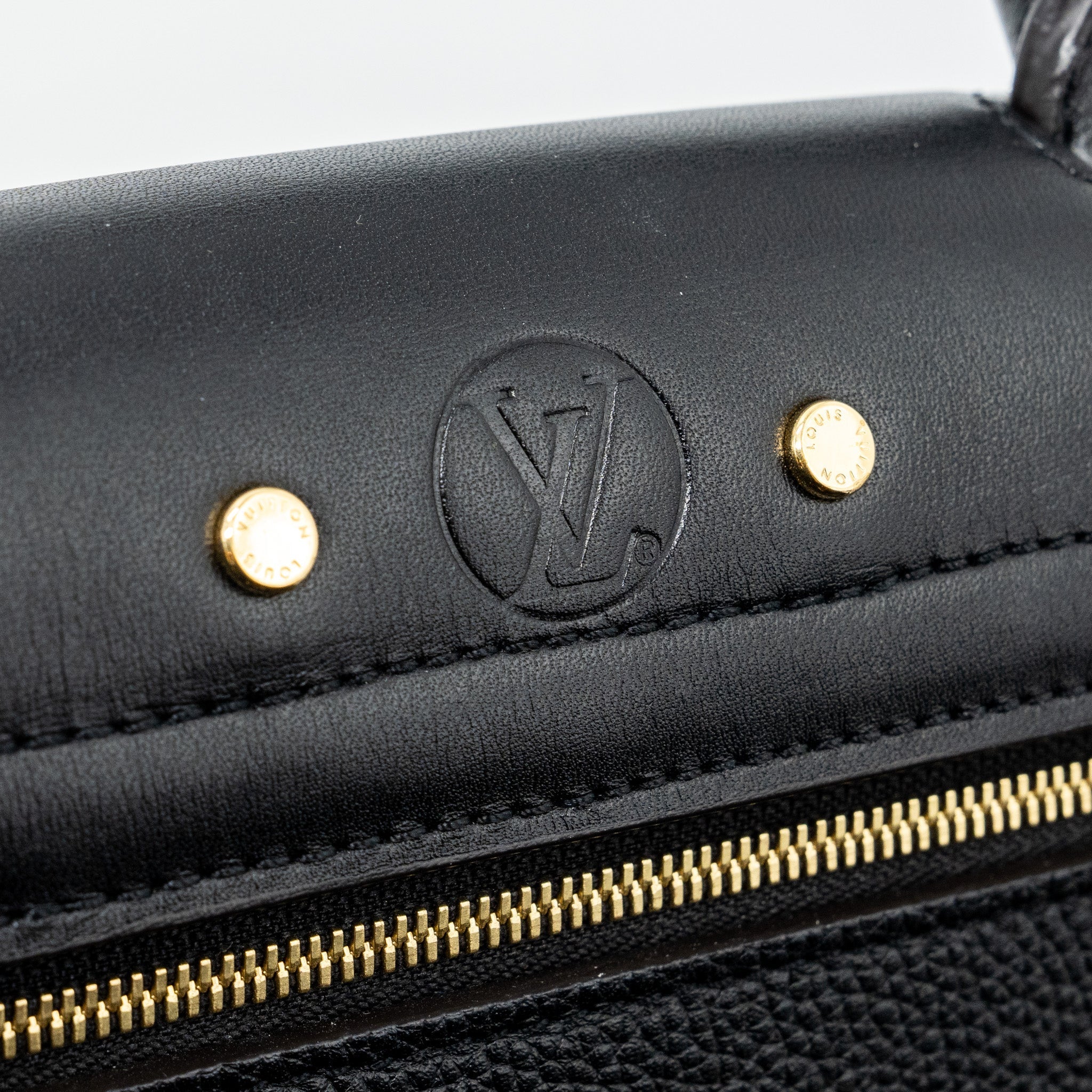 LOUIS VUITTON FLAP SHOULDER BAG CALFSKIN BLACK GHW