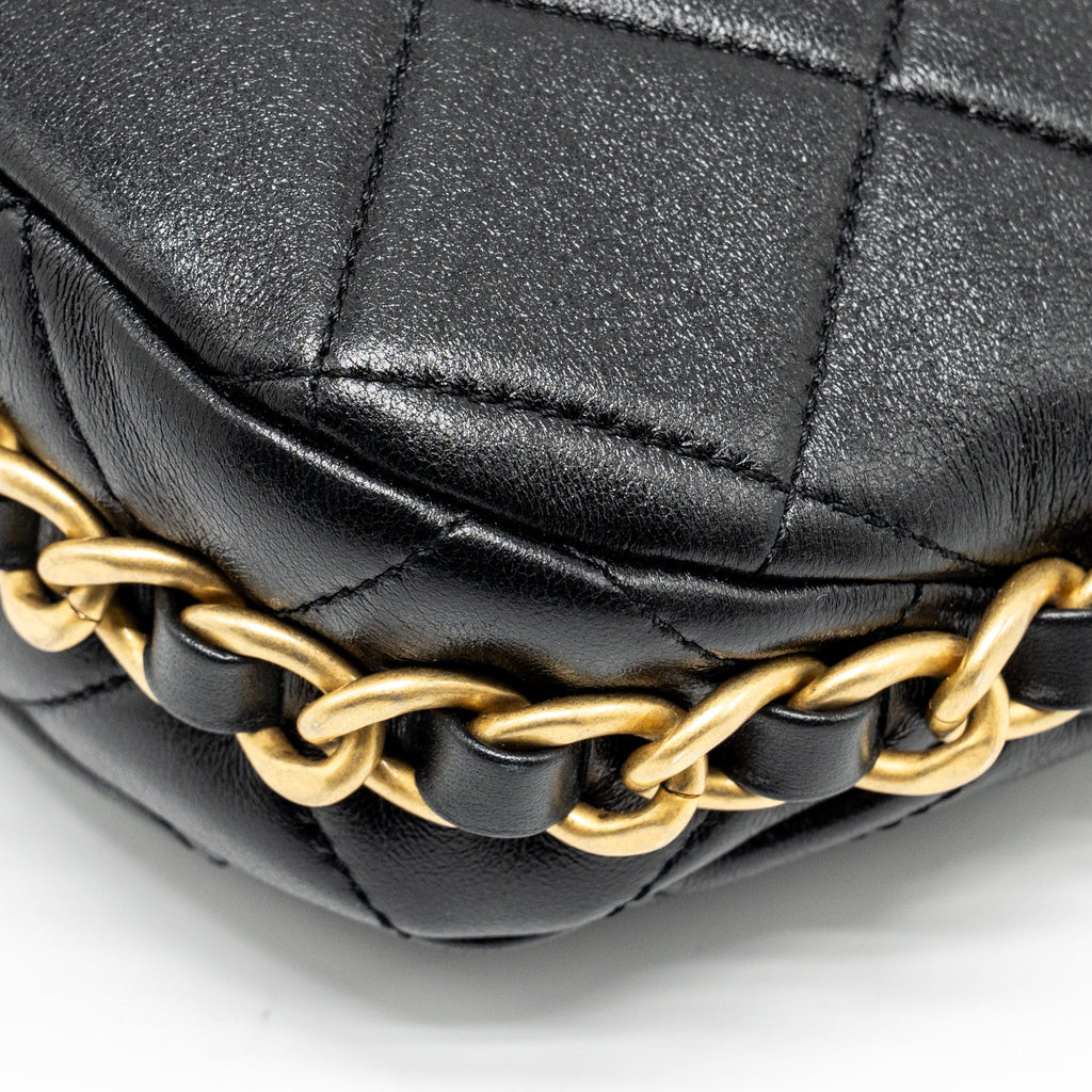 CHANEL 23K HOBO BAG WITH ADJUSTABLE CHAIN LAMBKIN BLACK GHW (MICROCHIP)