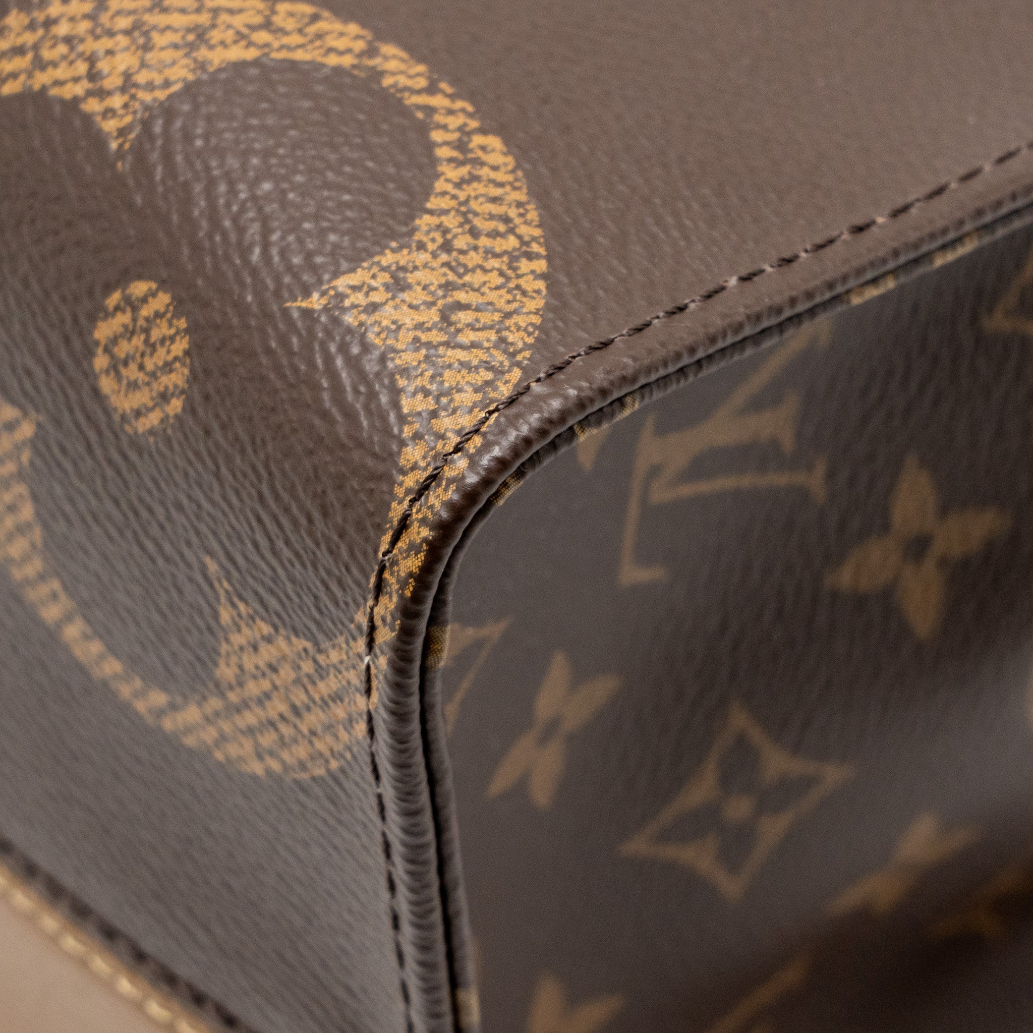 LOUIS VUITTON ONTHEGO MM MONOGRAM REVERSE CANVAS GHW