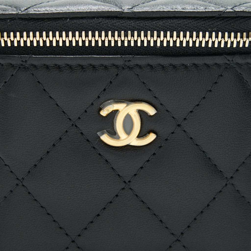 CHANEL 22C PEARL CRUSH MINI VANITY WITH CHAIN LAMBSKIN BLACK GHW