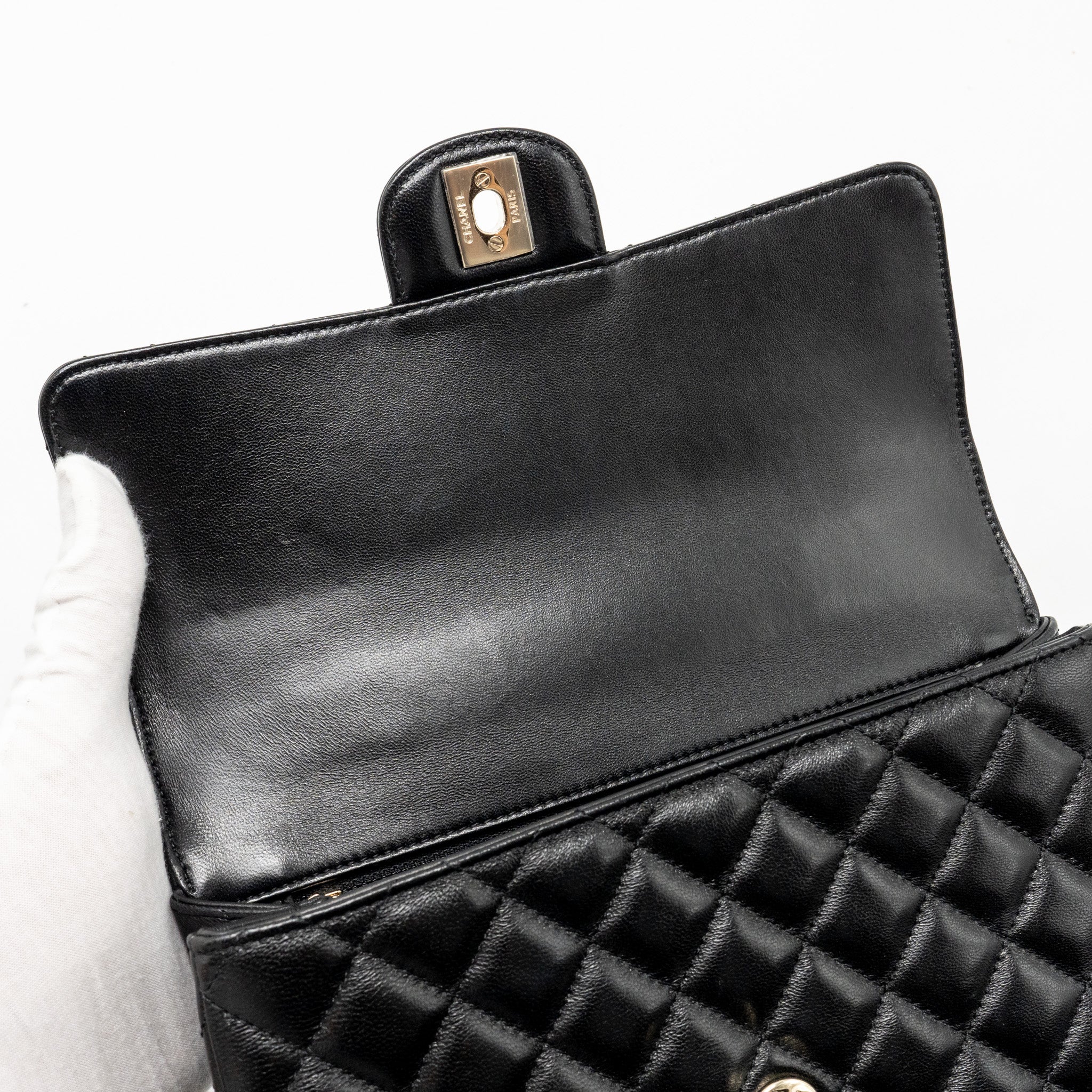 CHANEL 23A CRYSTAL TOP HANDLE FLAP BAG SHINY LAMBSKIN BLACK LGHW(MICROCHIP)