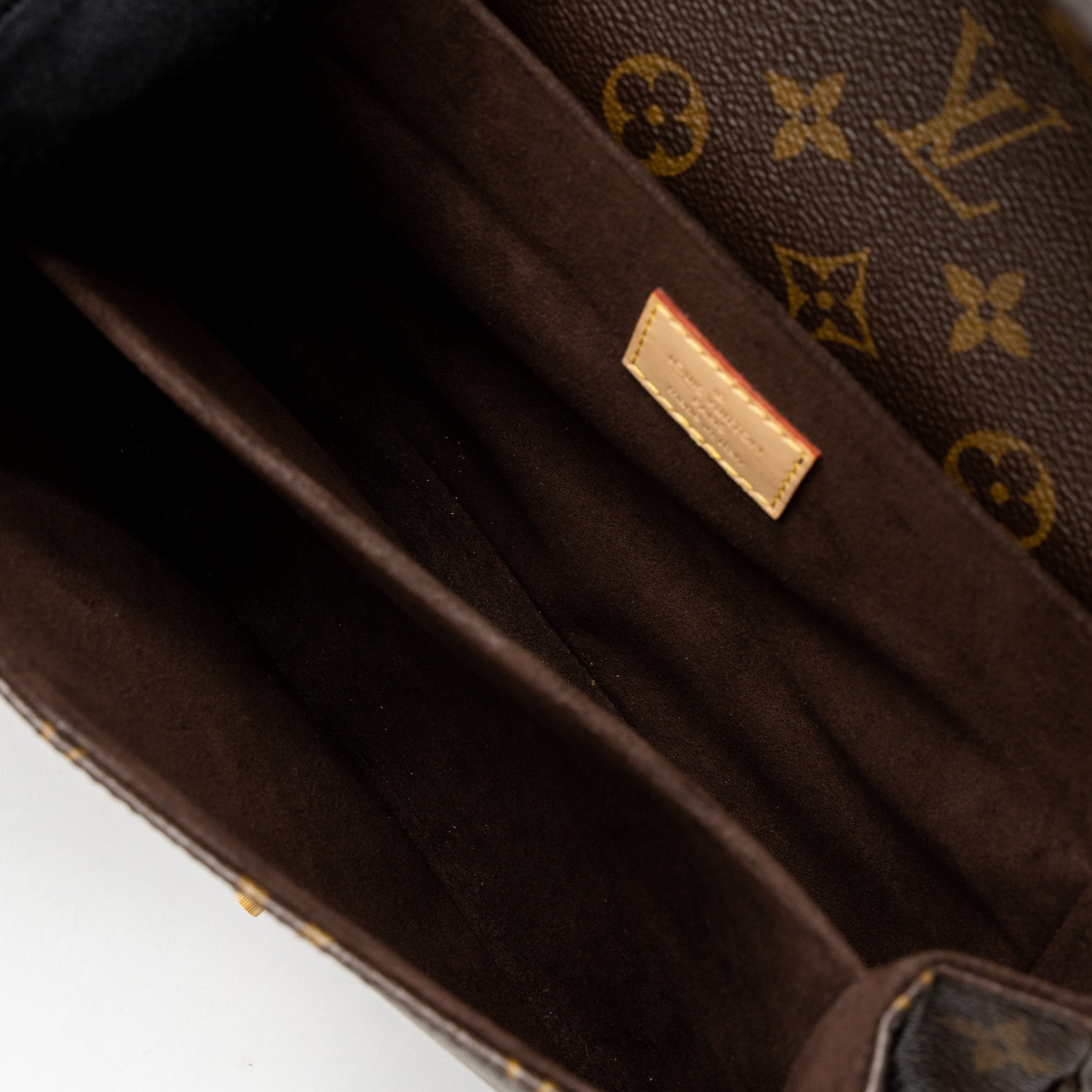 LOUIS VUITTON POCHETTE MÉTIS MONOGRAM CANVAS GHW (NEW VERSION)