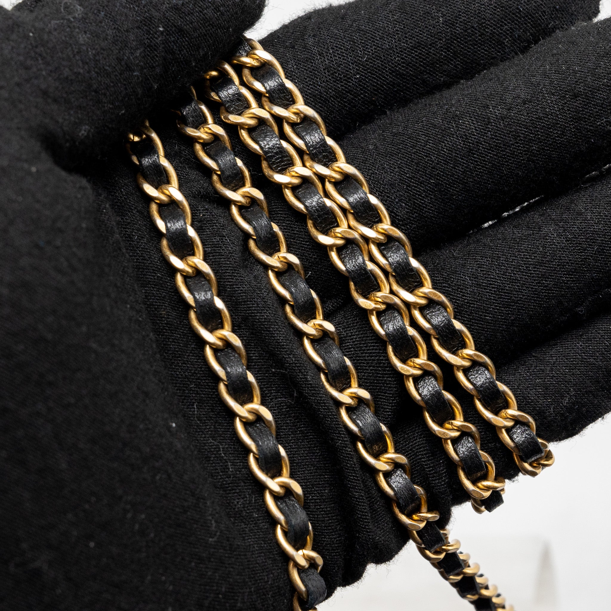 CHANEL 23A LION CHARMS WALLET ON CHAIN LAMBSKIN BLACK GHW (MICROCHIP)