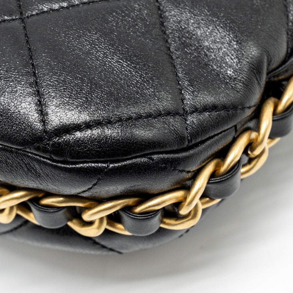 CHANEL 23K HOBO BAG WITH ADJUSTABLE CHAIN LAMBKIN BLACK GHW (MICROCHIP)