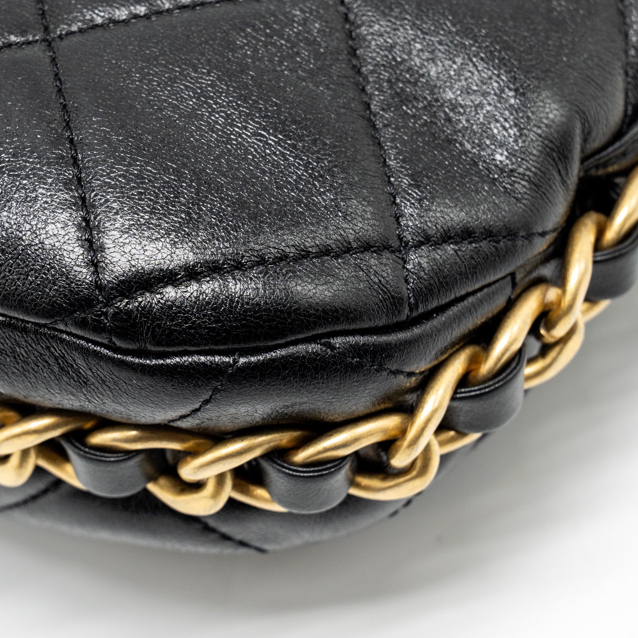 CHANEL 23K HOBO BAG WITH ADJUSTABLE CHAIN LAMBKIN BLACK GHW (MICROCHIP)
