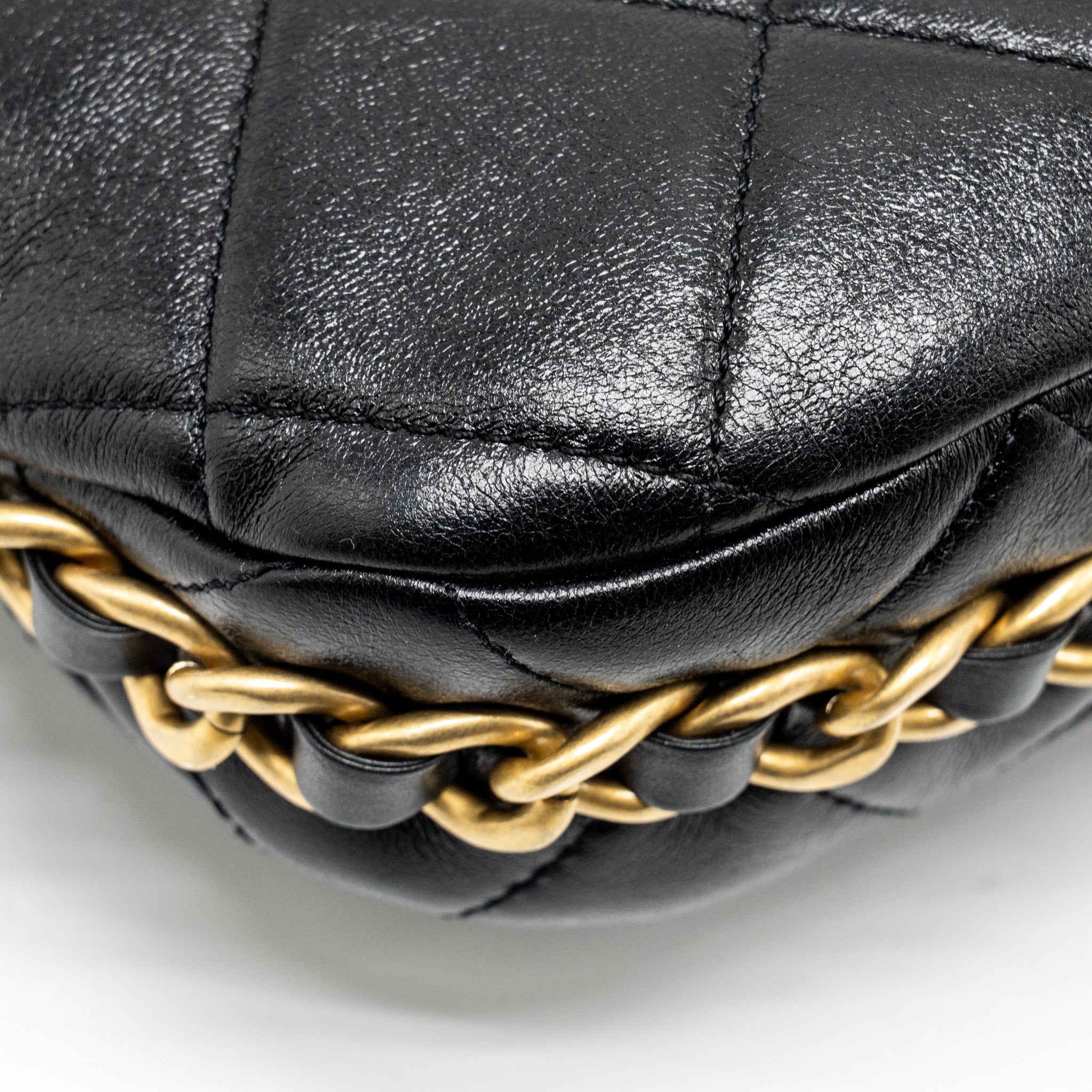 CHANEL 23K HOBO BAG WITH ADJUSTABLE CHAIN LAMBKIN BLACK GHW (MICROCHIP)