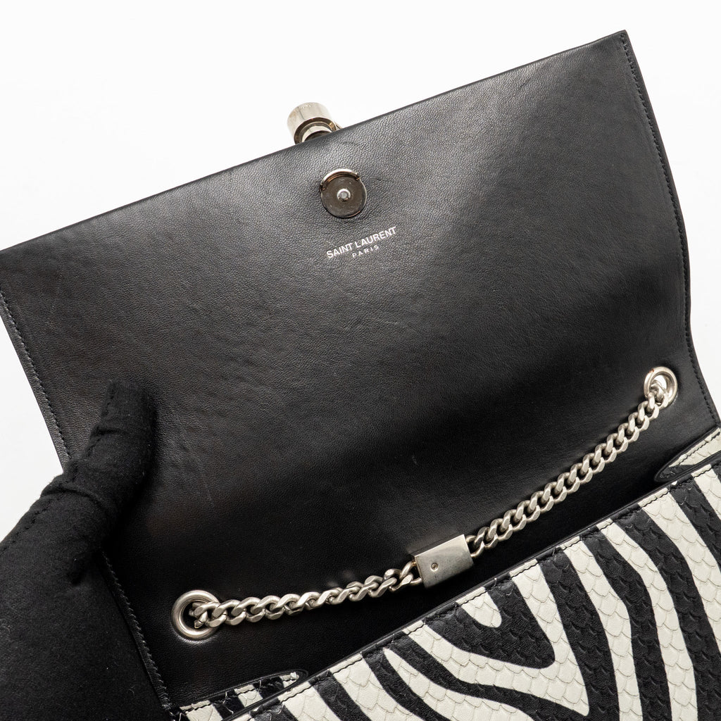 SAINT LAURENT/YSL MEDIUM KATE SHOULDER BAG WITH TASSEL EMBOSSED LEATHER BLACK/WHITE SHW