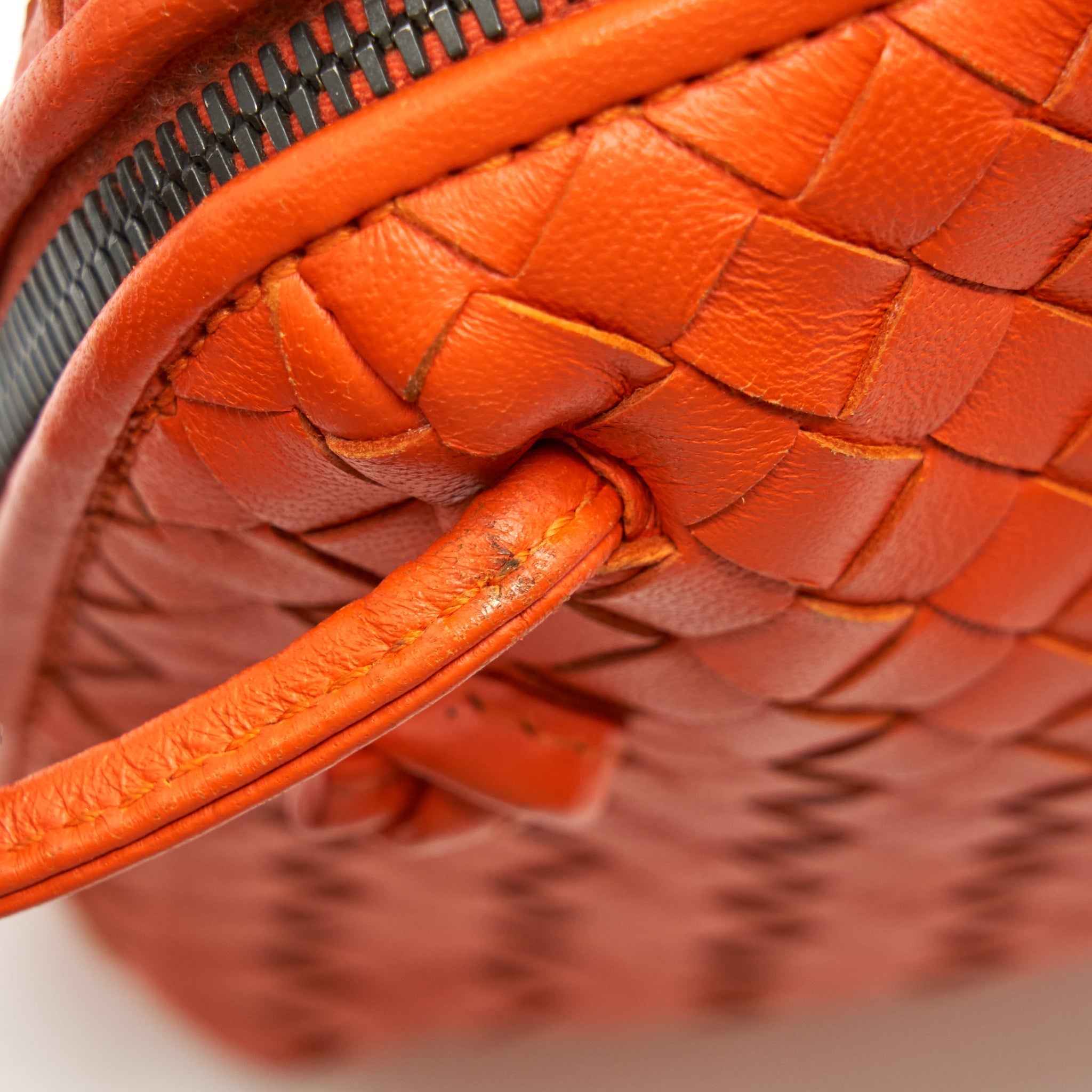BOTTEGA VENETA ZIPPY CROSSBODY BAG ORANGE