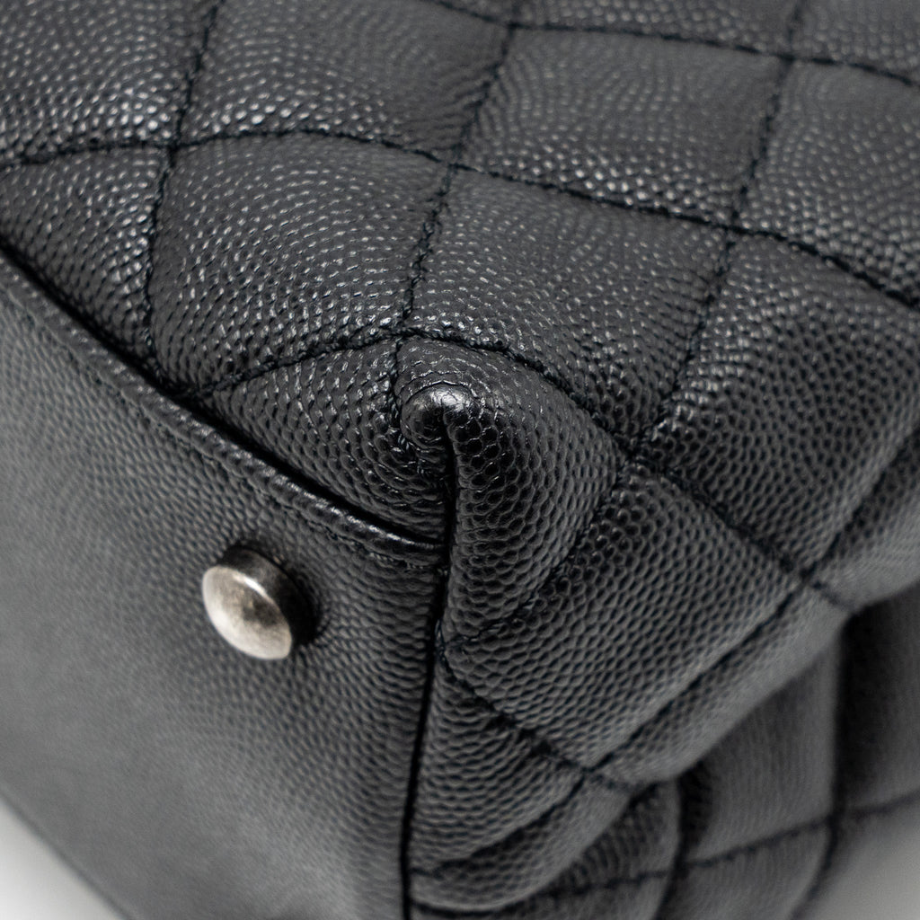 CHANEL MEDIUM COCO HANDLE CAVIAR/LIZARD HANDLE BLACK/BURGUNDY RUTHENIUM HARDWARE