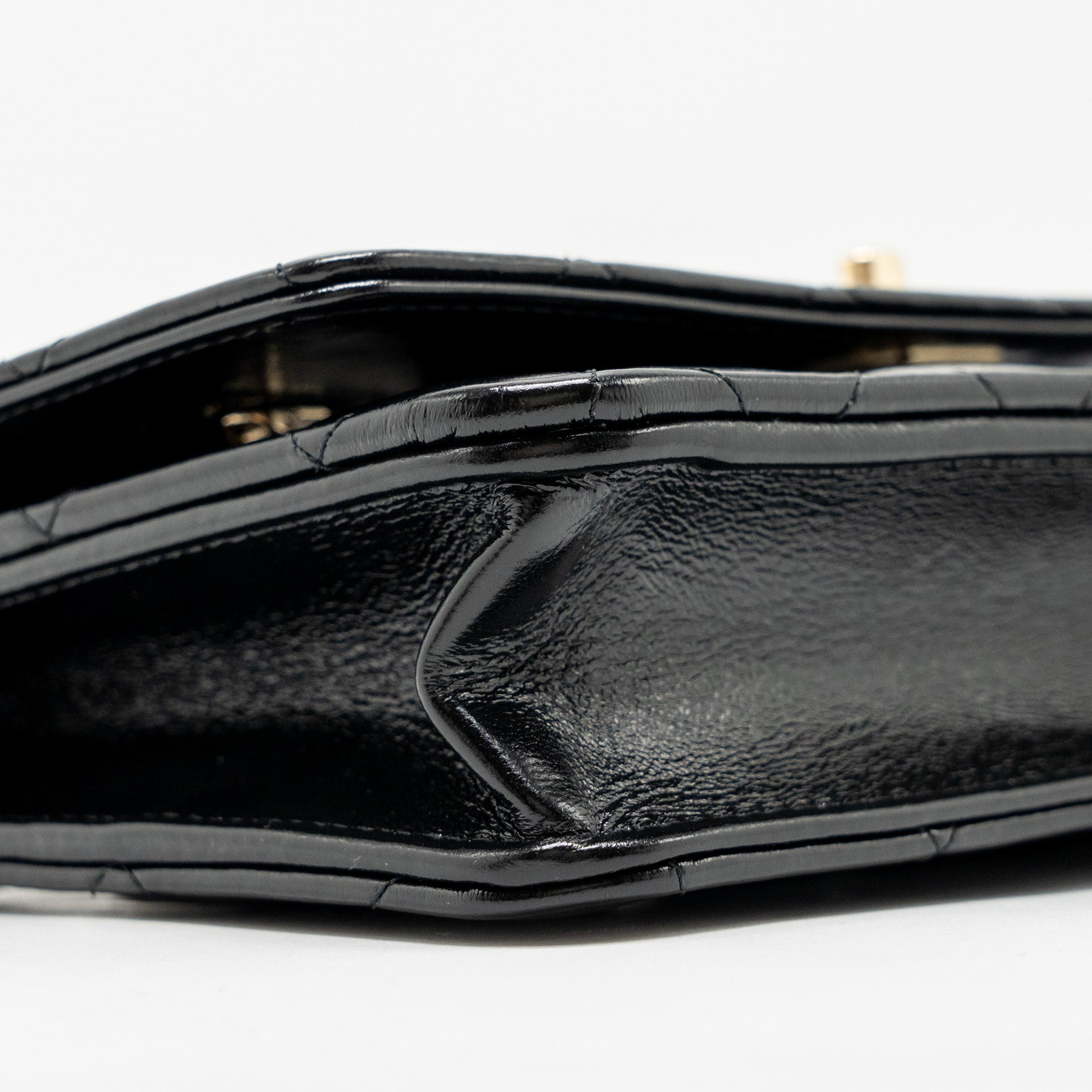 CHANEL WALLET ON CC DETAILED CHAIN SHINY LAMBSKIN BLACK GHW (MICROCHIP)