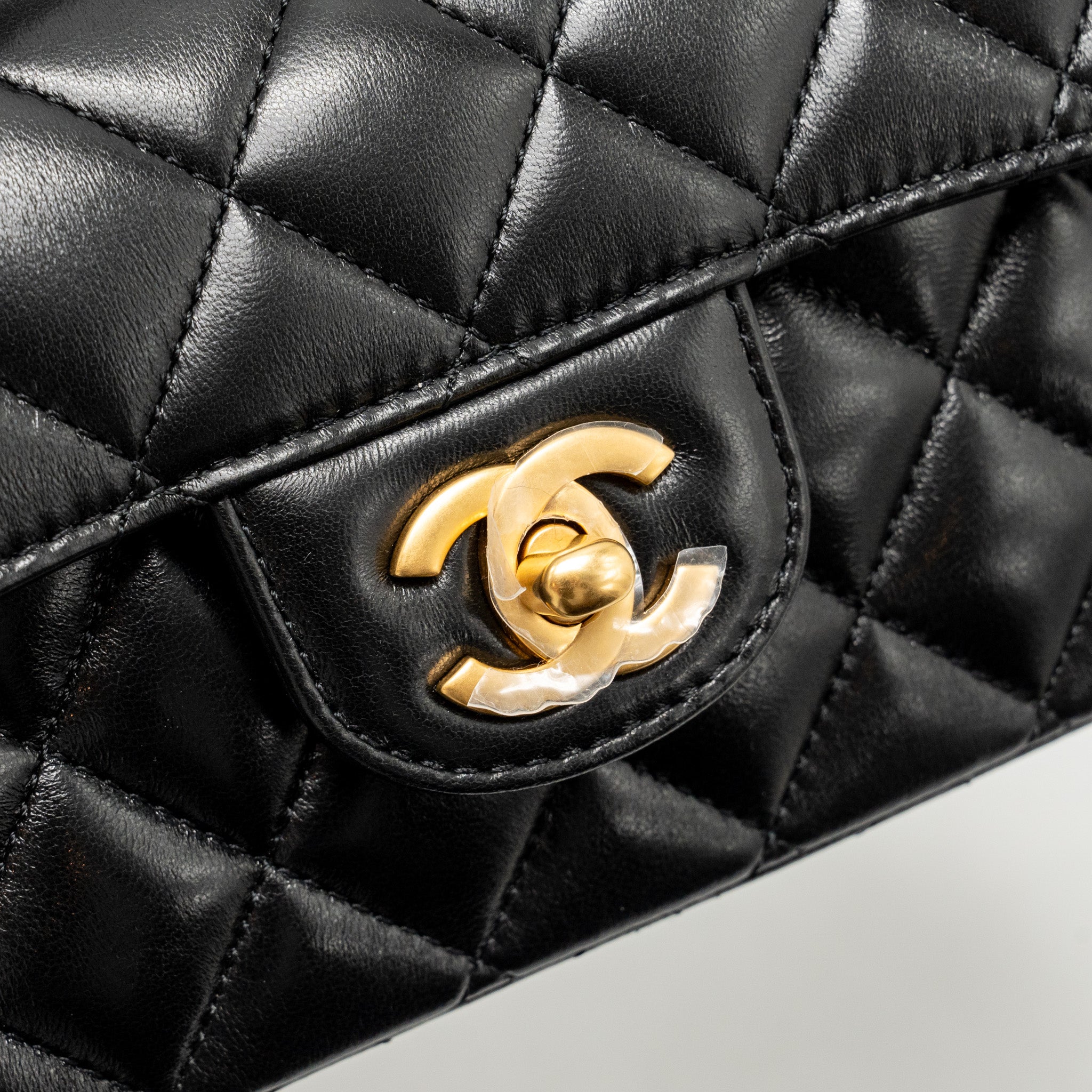 CHANEL 25P TOP HANDLE FLAP BAG SHINY LAMBSKIN BLACK GHW(MICROCHIP)