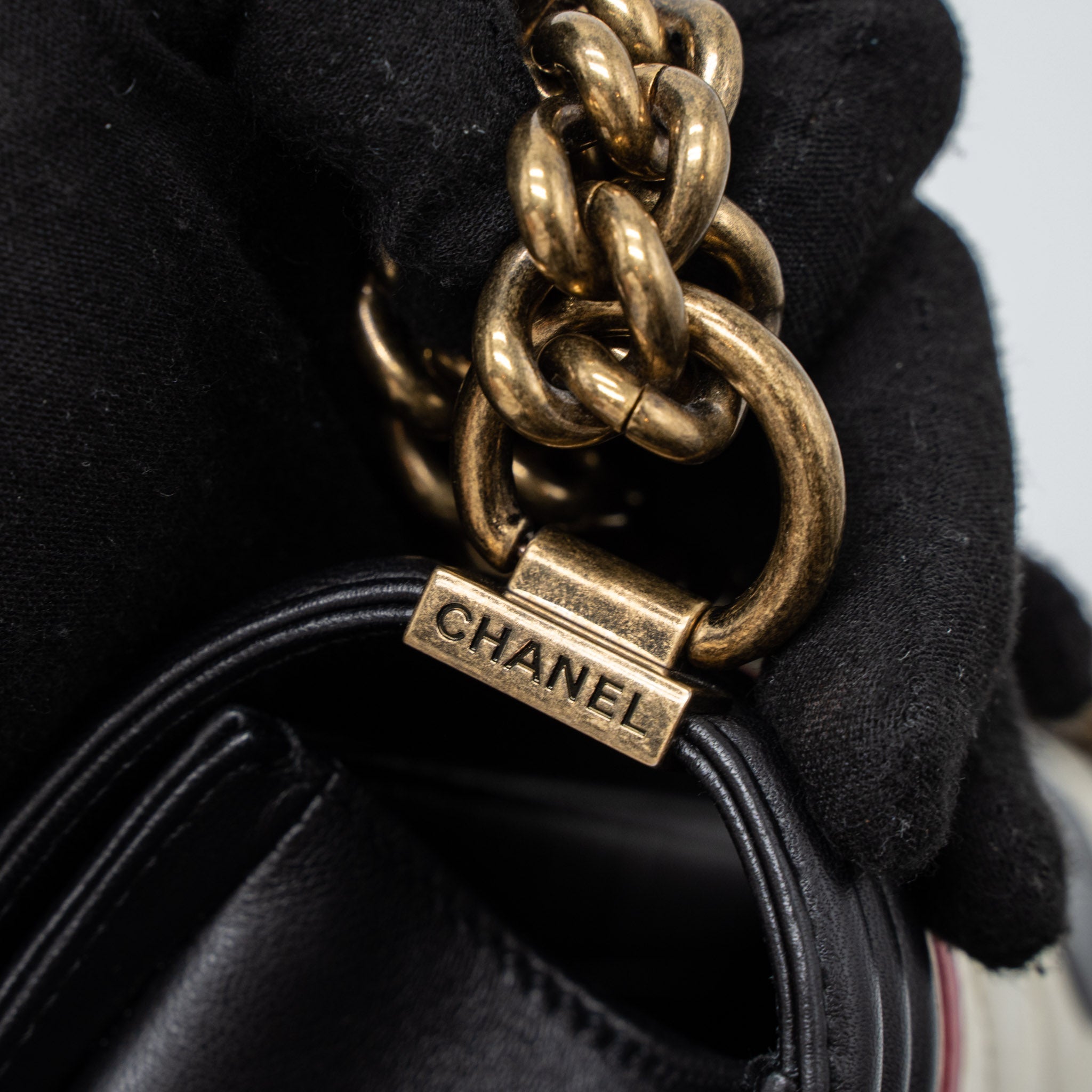 CHANEL MEDIUM BOY BAG LAMBSKIN MULTICOLOUR RUTHENIUM MULTICOLOUR HARDWARE