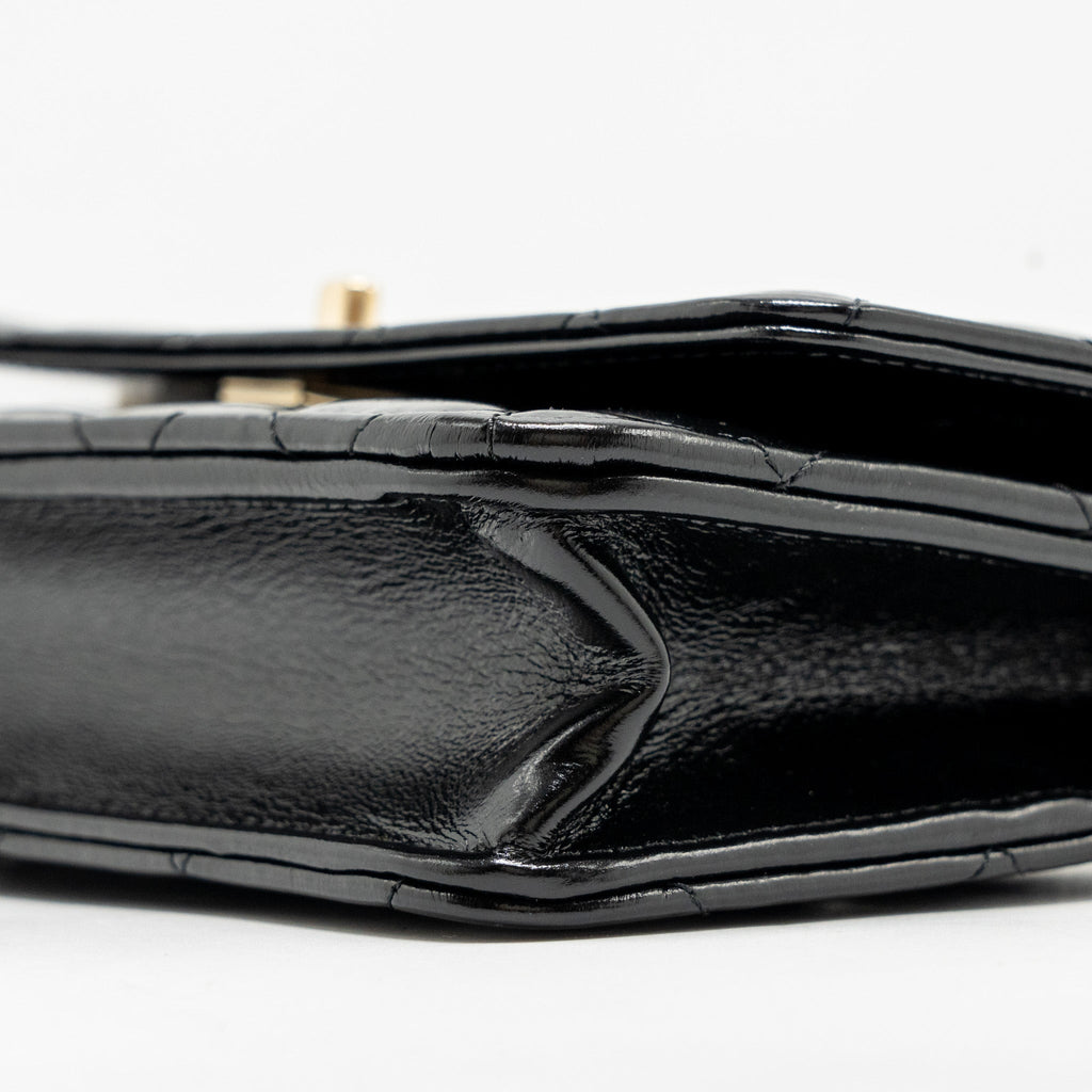 CHANEL WALLET ON CC DETAILED CHAIN SHINY LAMBSKIN BLACK GHW (MICROCHIP)