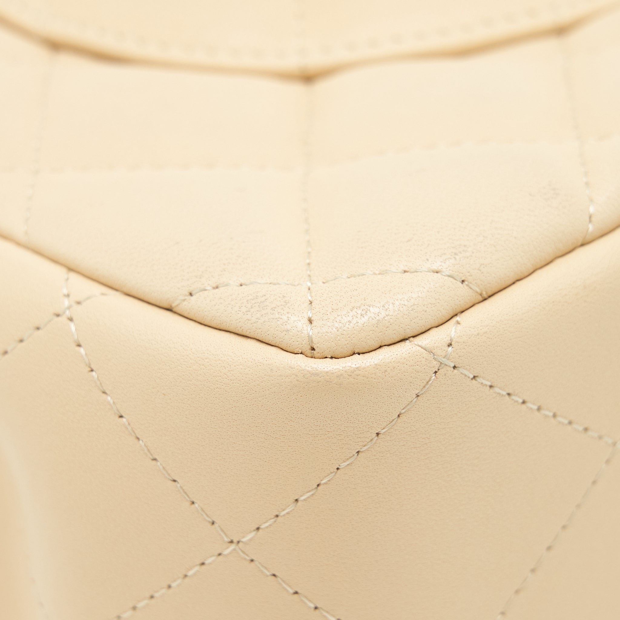 CHANEL JUMBO CLASSIC DOUBLE FLAP BAG LAMBSKIN BEIGE LGHW