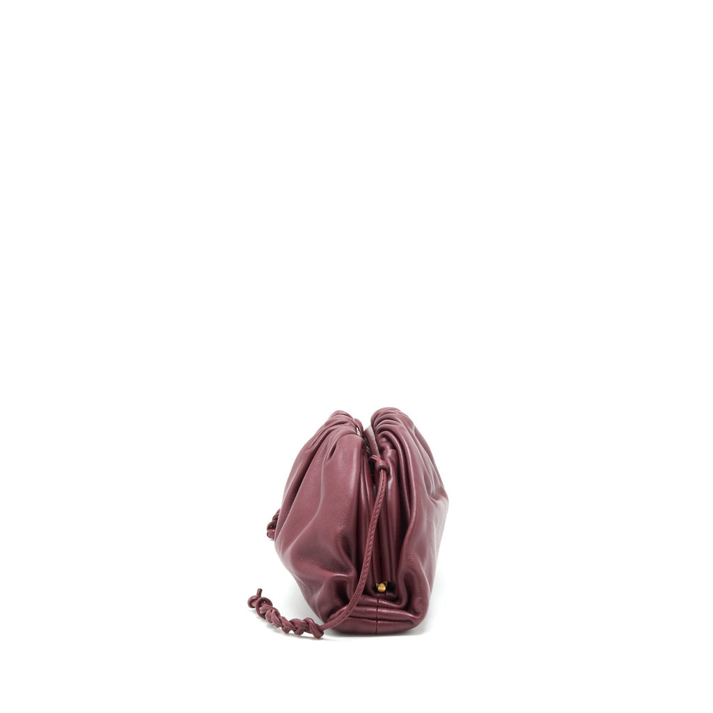 BOTTEGA VENETA THE MINI POUCH DARK RED
