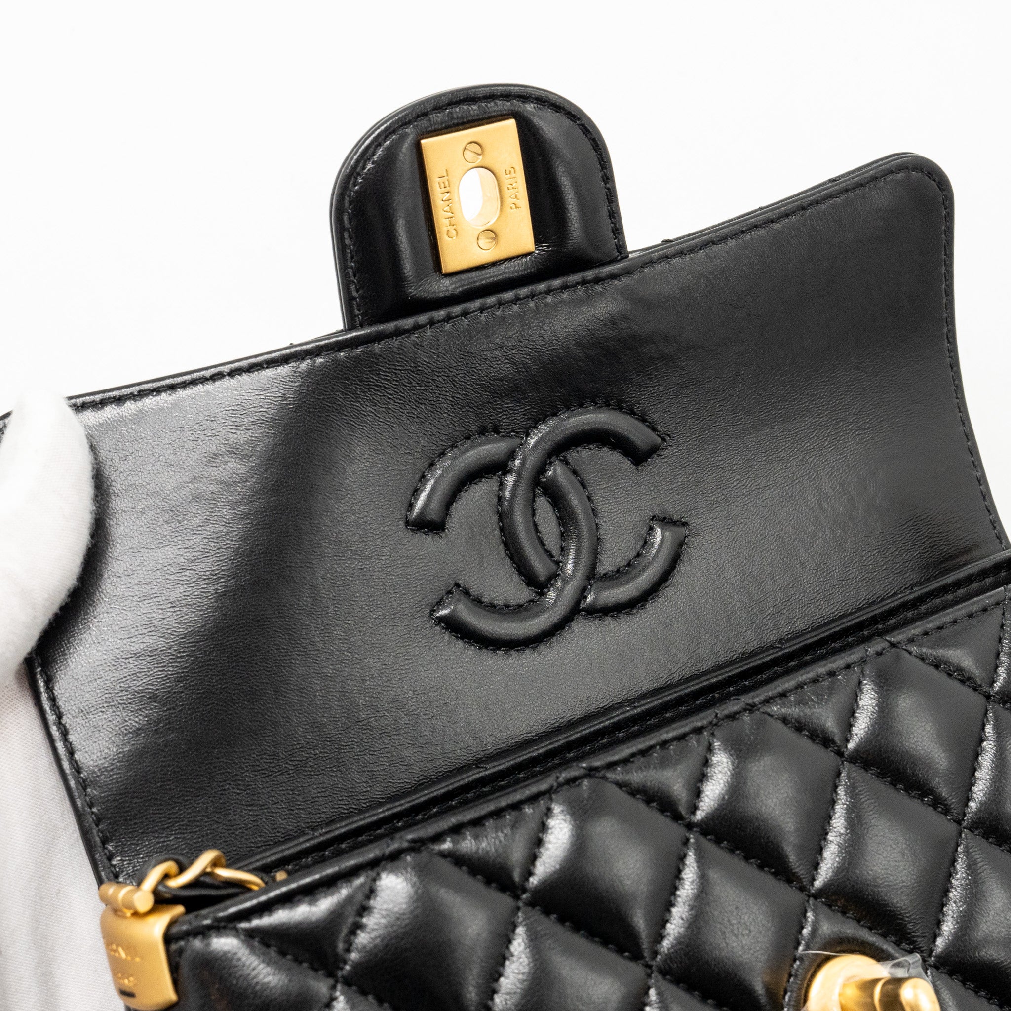 CHANEL 25P TOP HANDLE FLAP BAG SHINY LAMBSKIN BLACK GHW(MICROCHIP)