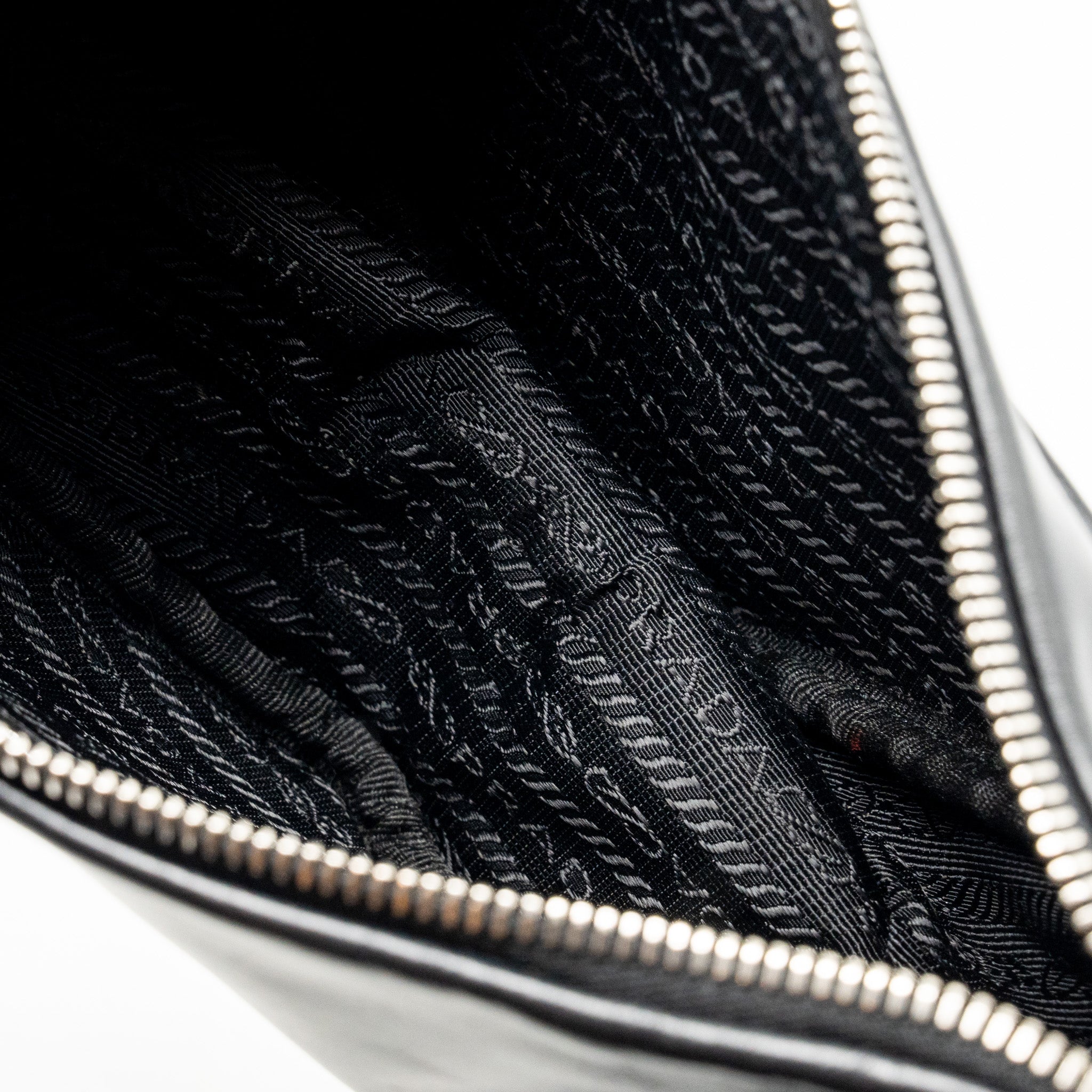 PRADA TRIANGLE SHOULDER BAG LEATHER BLACK SHW