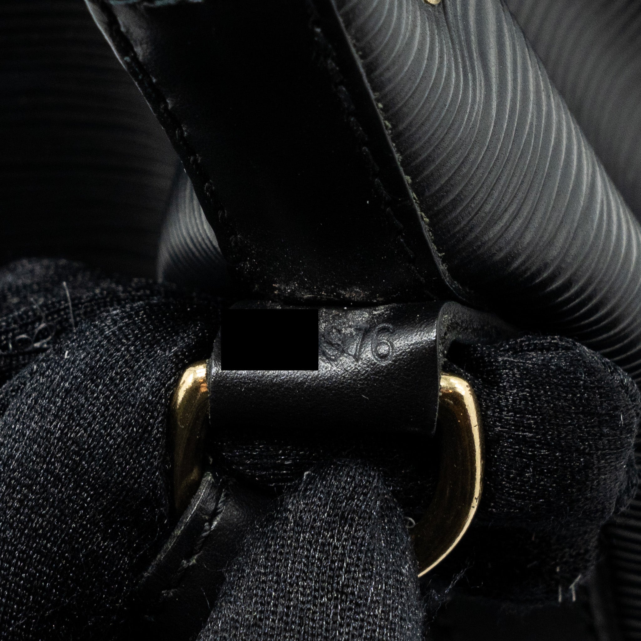 LOUIS VUITTON PETIT NOE EPI LEATHER BLACK GHW