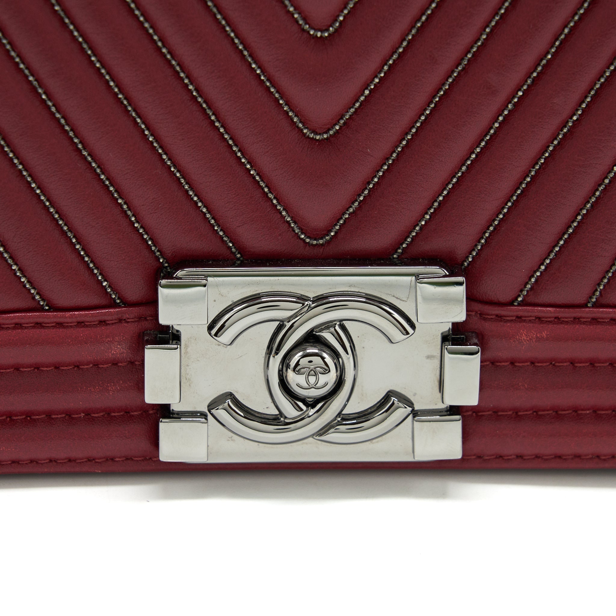 CHANEL MEDIUM CHEVRON BOY CHANEL BAG LIMITED EDITION DARK RED SHW
